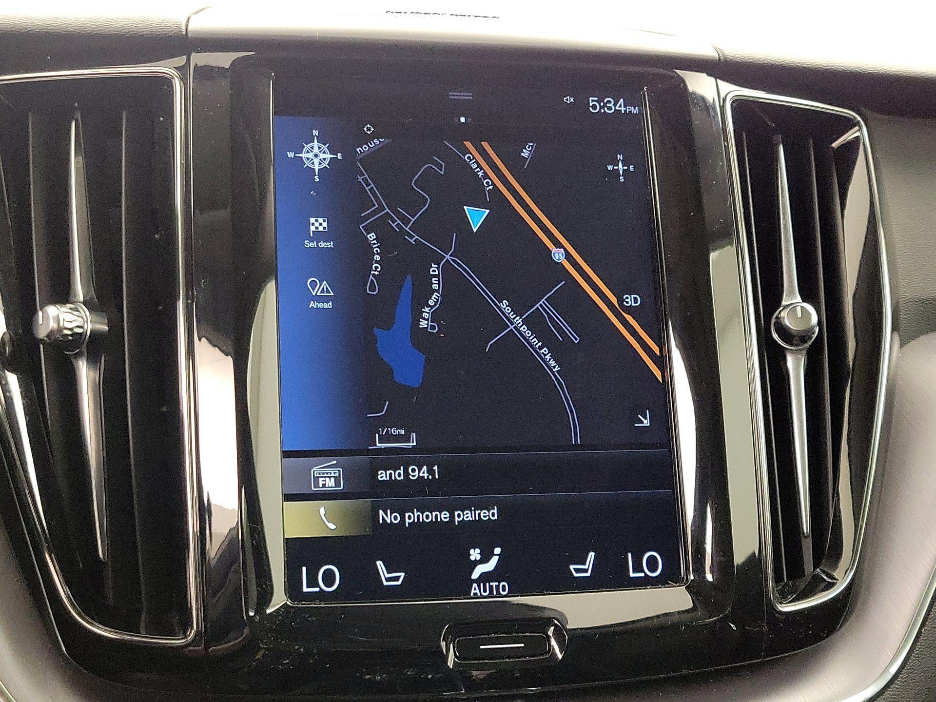 Thumbnail: 2020 Volvo XC60 - 14