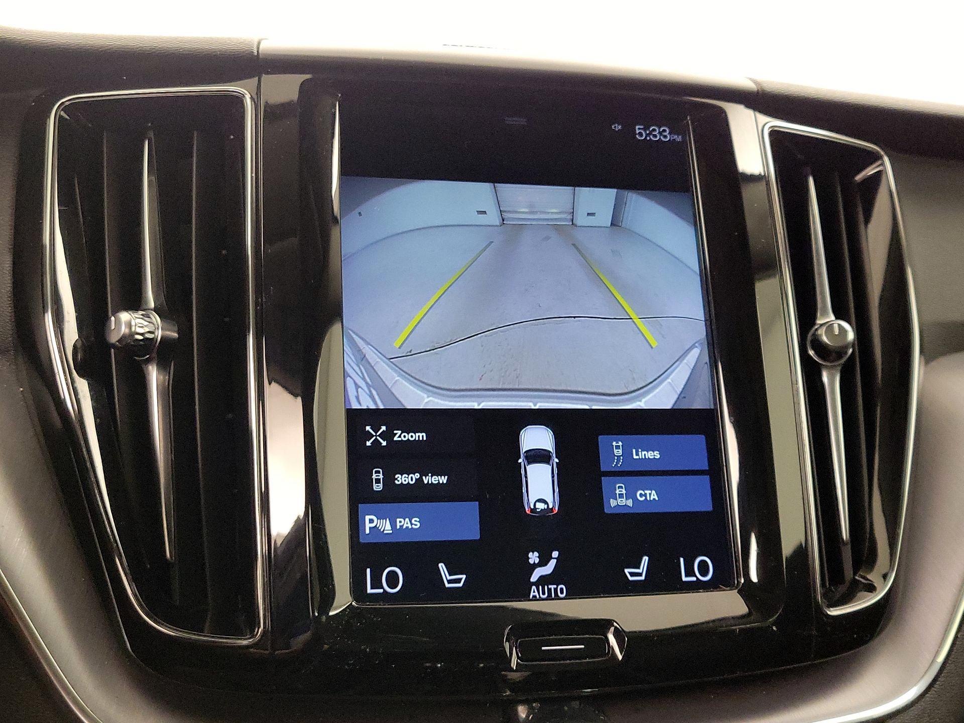 Thumbnail: 2020 Volvo XC60 - 15