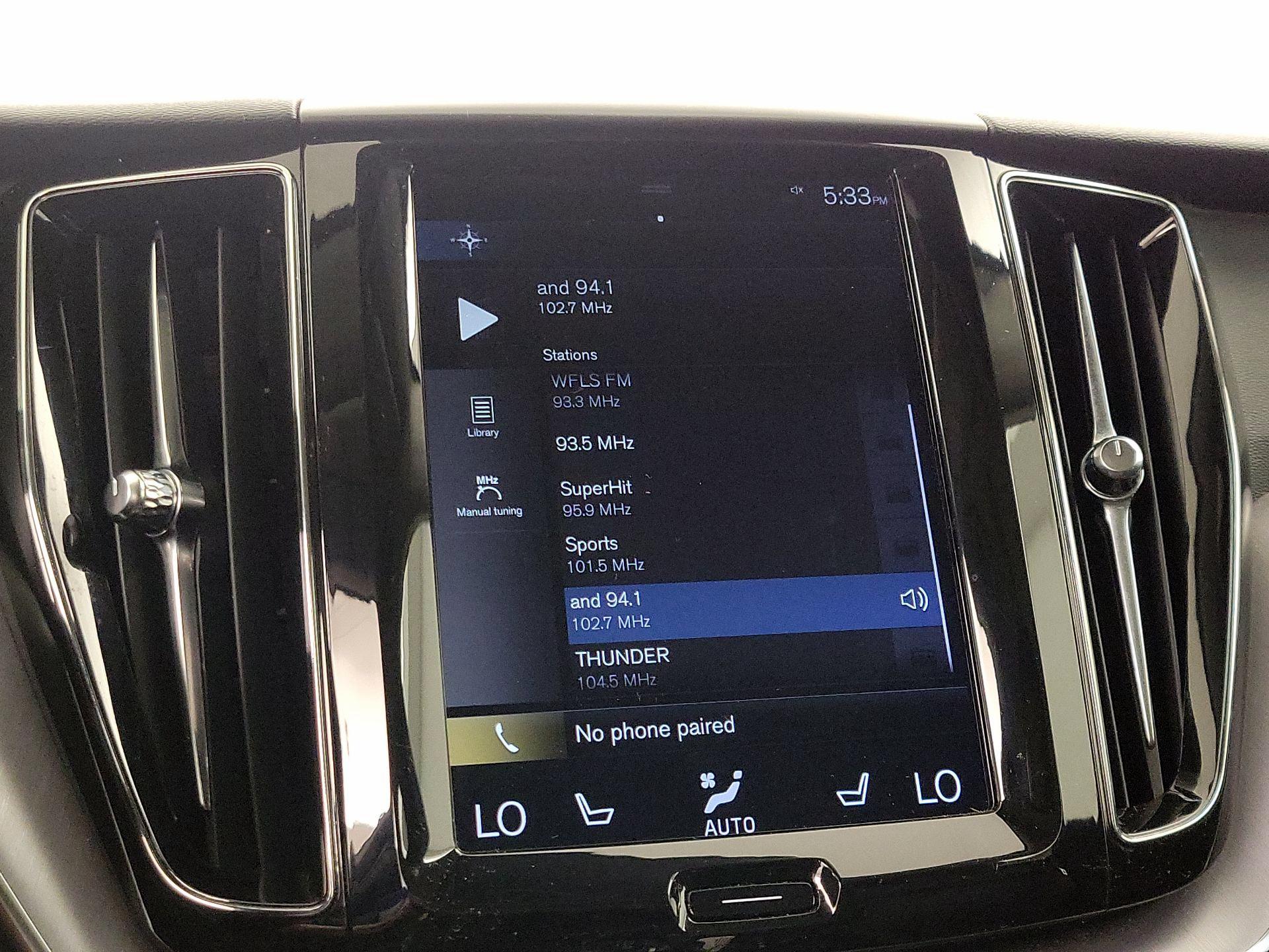 Thumbnail: 2020 Volvo XC60 - 16
