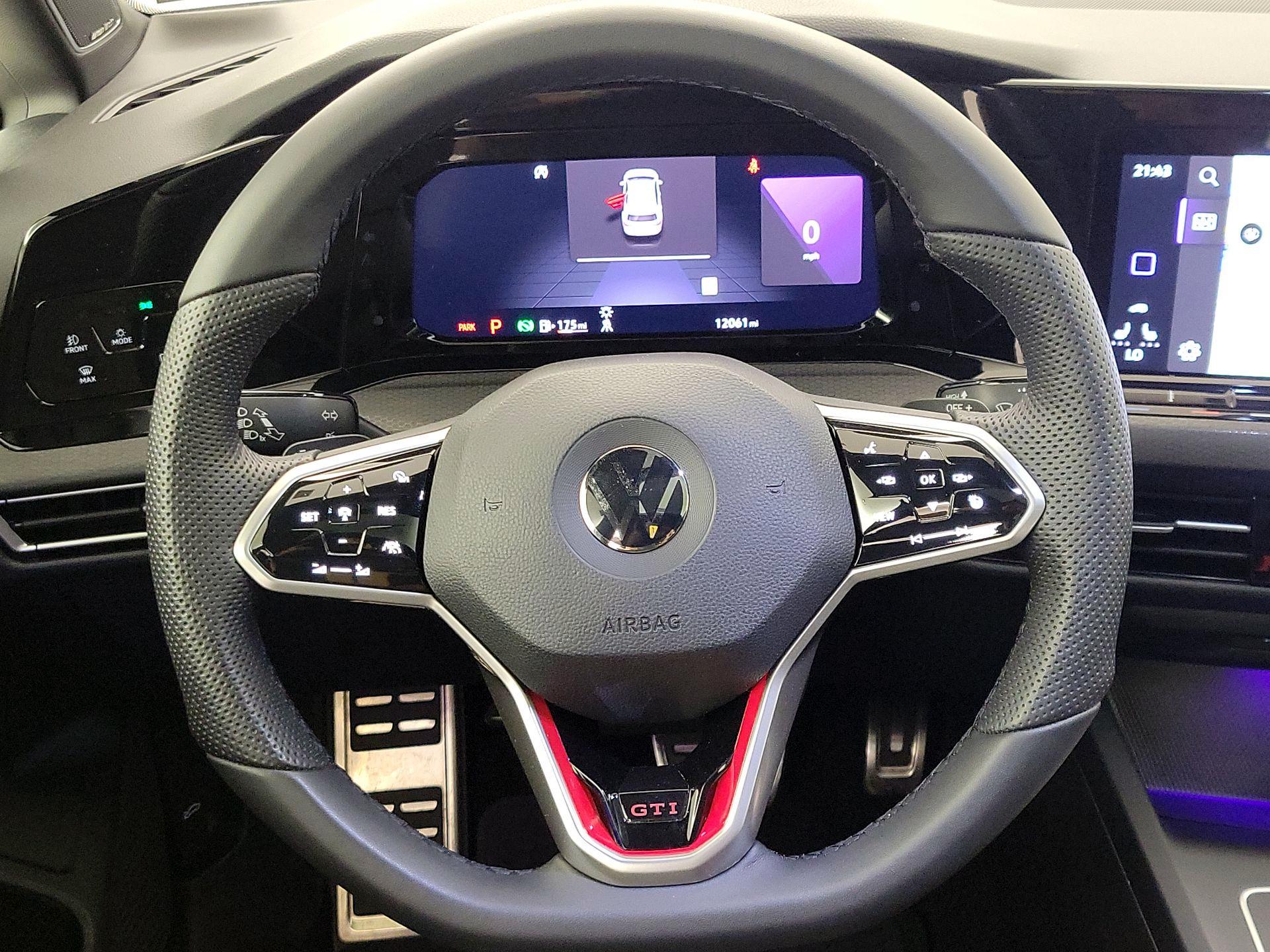Thumbnail: 2022 Volkswagen Golf - 10