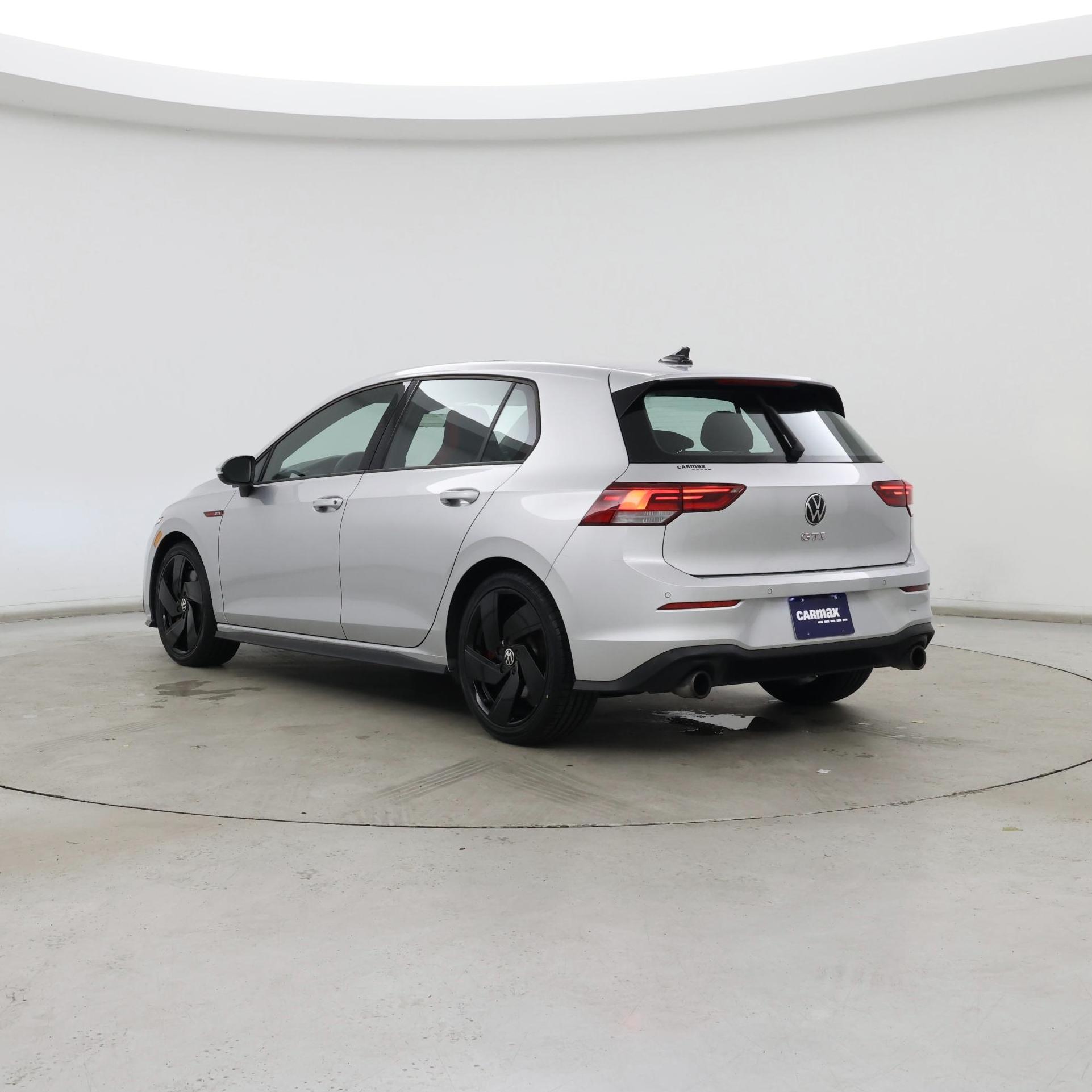 Thumbnail: 2022 Volkswagen Golf - 2