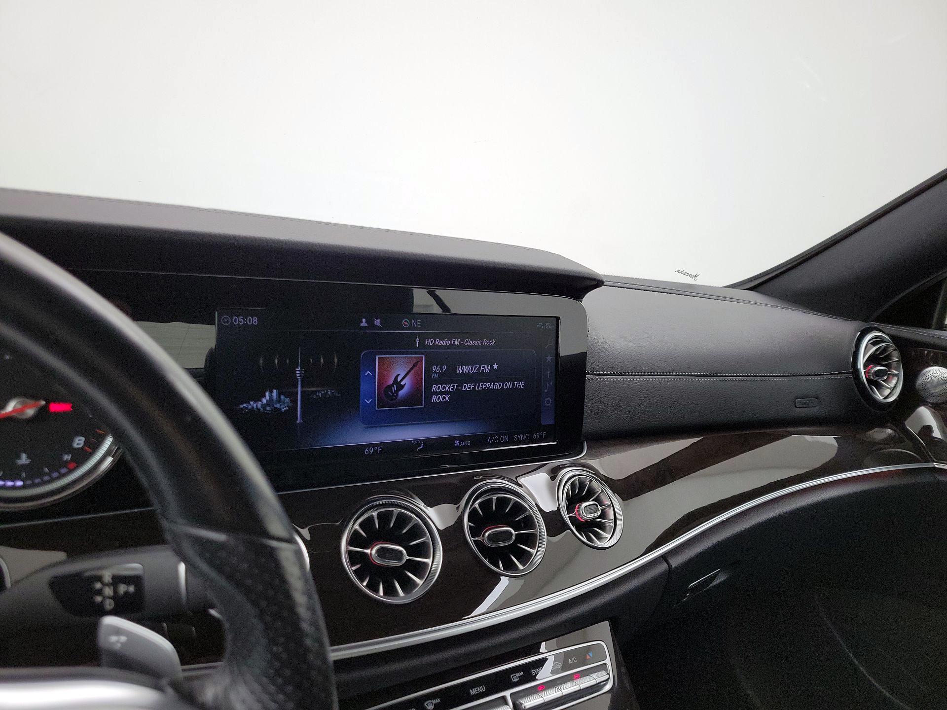 Thumbnail: 2019 Mercedes-Benz E-Class - 16