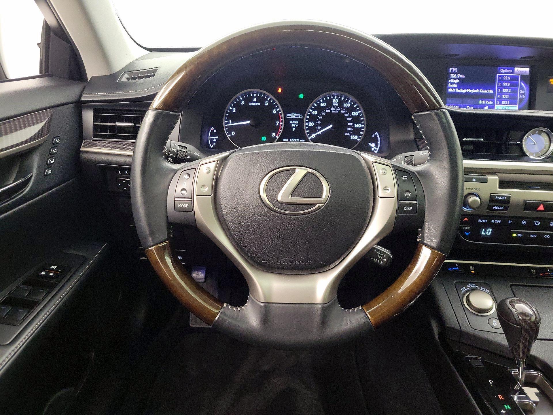 Thumbnail: 2014 Lexus ES - 10