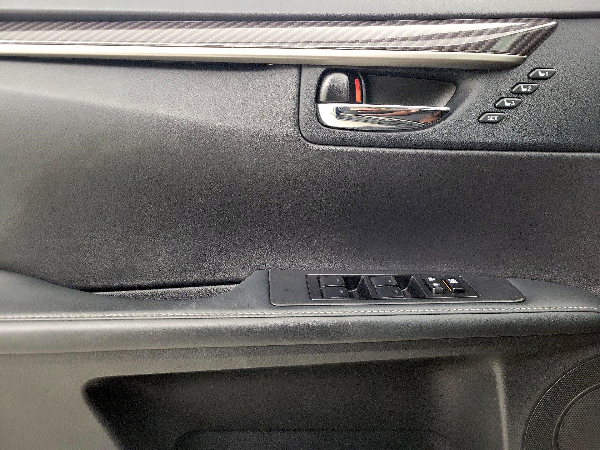 Thumbnail: 2014 Lexus ES - 12