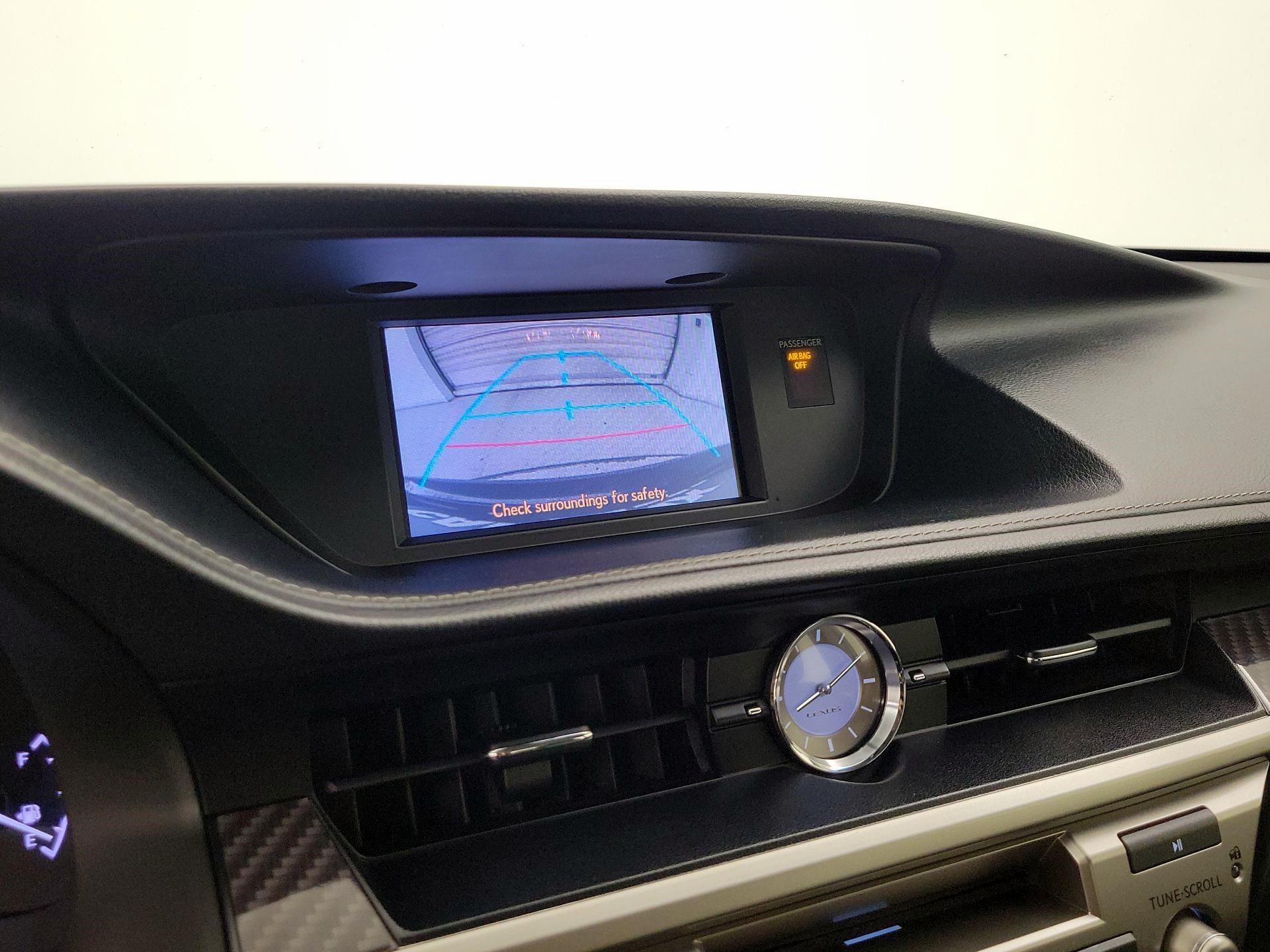 Thumbnail: 2014 Lexus ES - 14