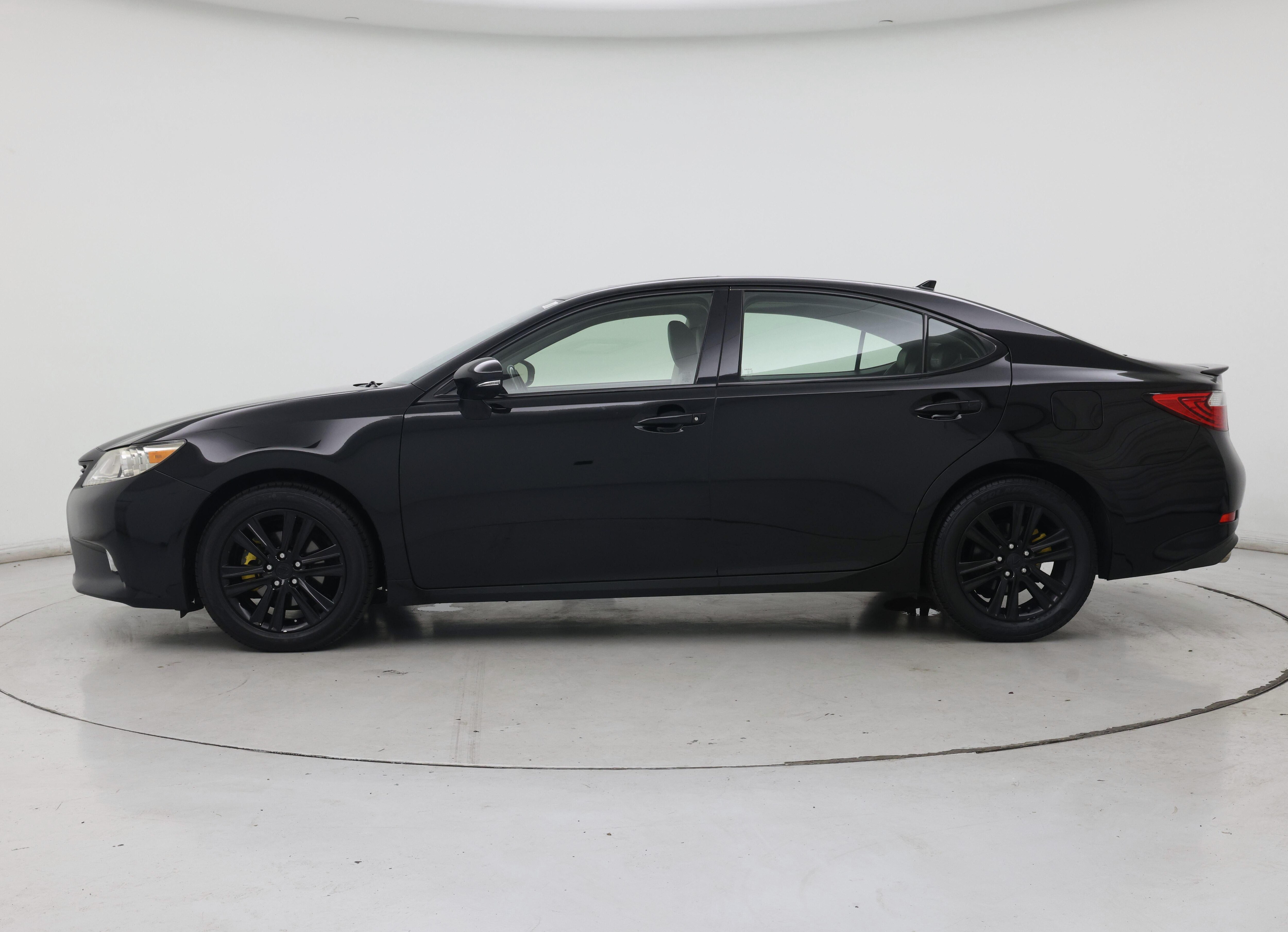Thumbnail: 2014 Lexus ES - 3
