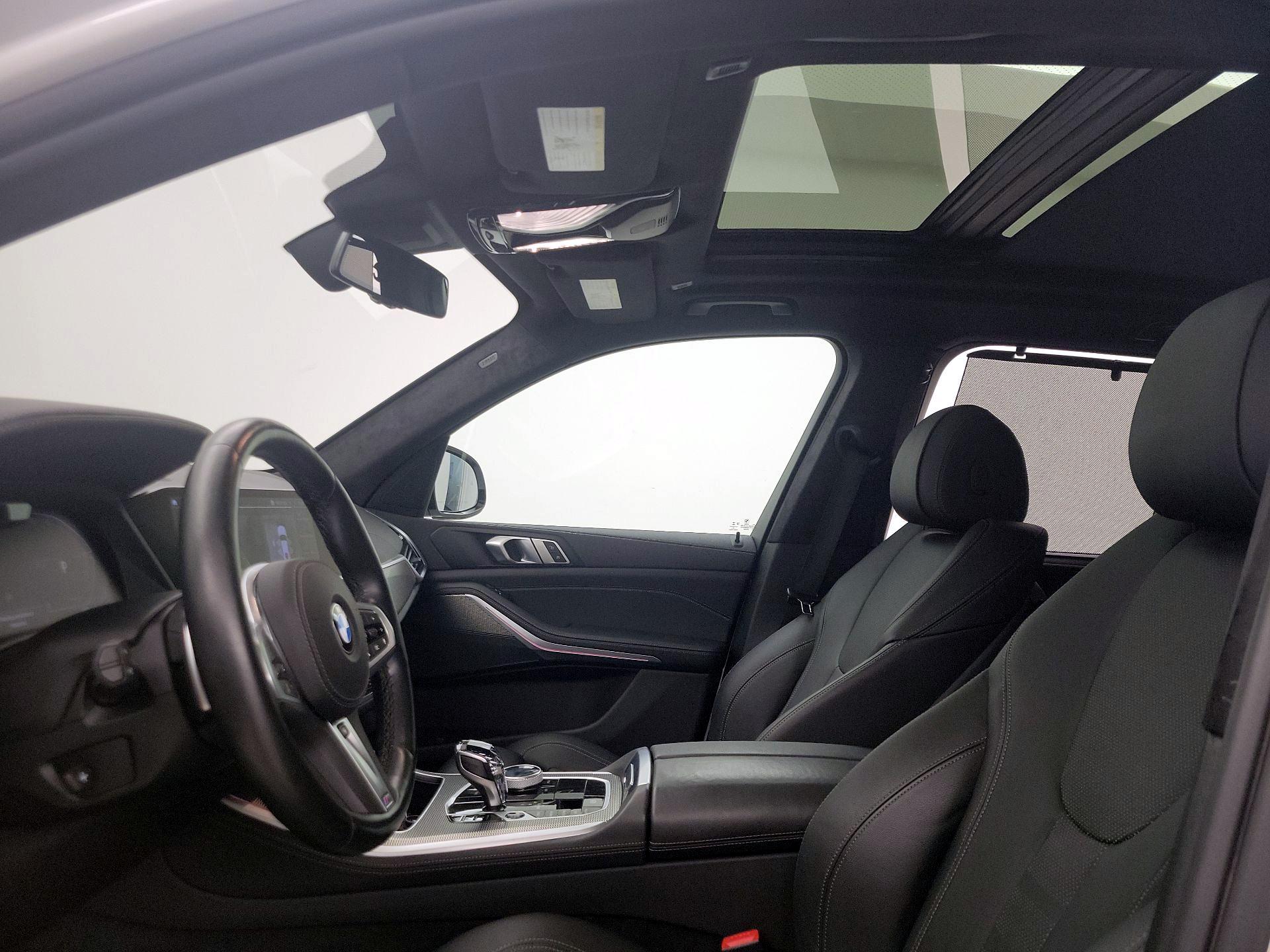 Thumbnail: 2022 BMW X5 - 19