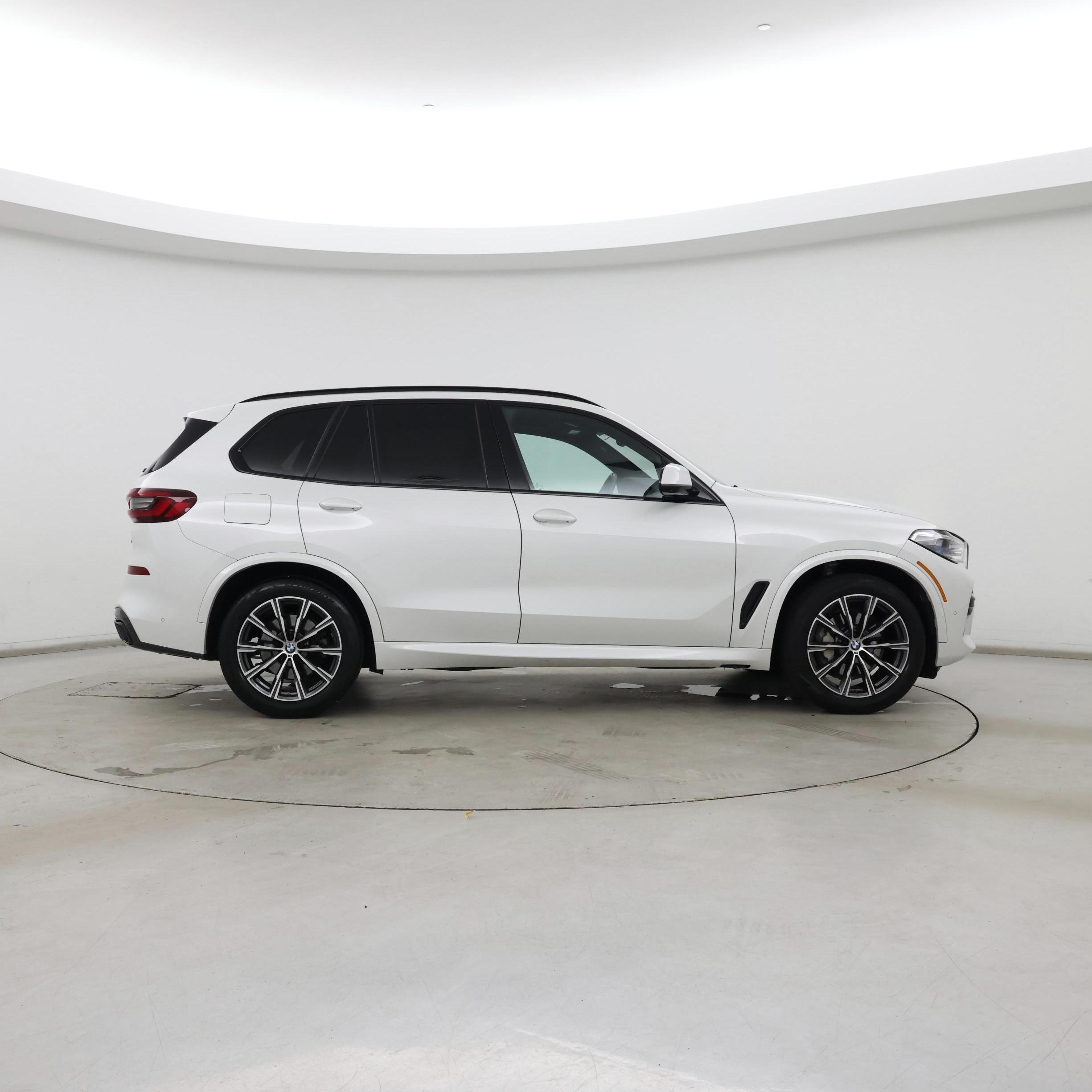 Thumbnail: 2022 BMW X5 - 7