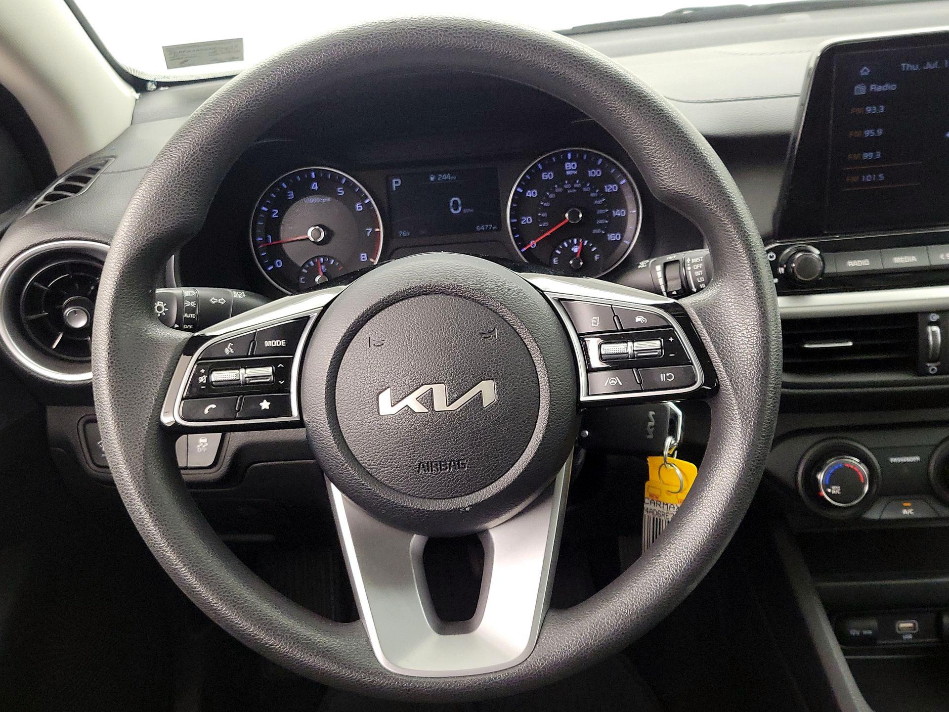 Thumbnail: 2024 Kia Forte - 10