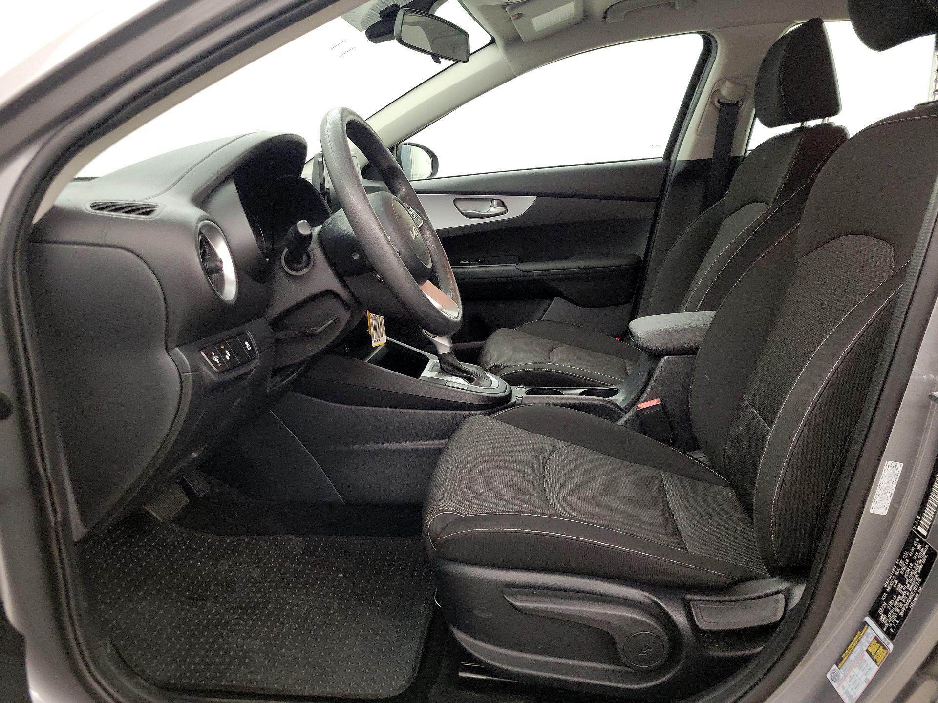 Thumbnail: 2024 Kia Forte - 11