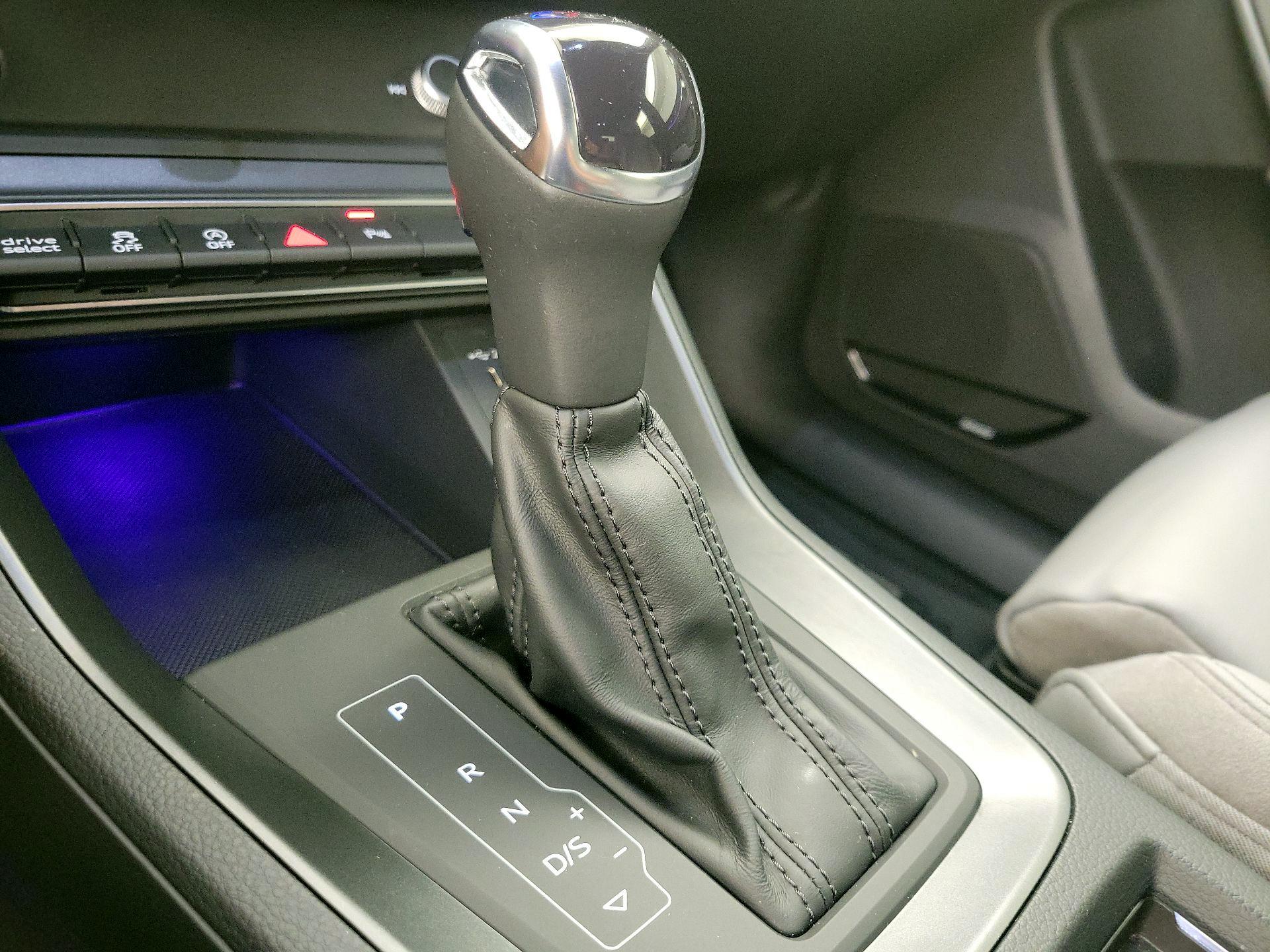 Thumbnail: 2022 Audi Q3 - 18