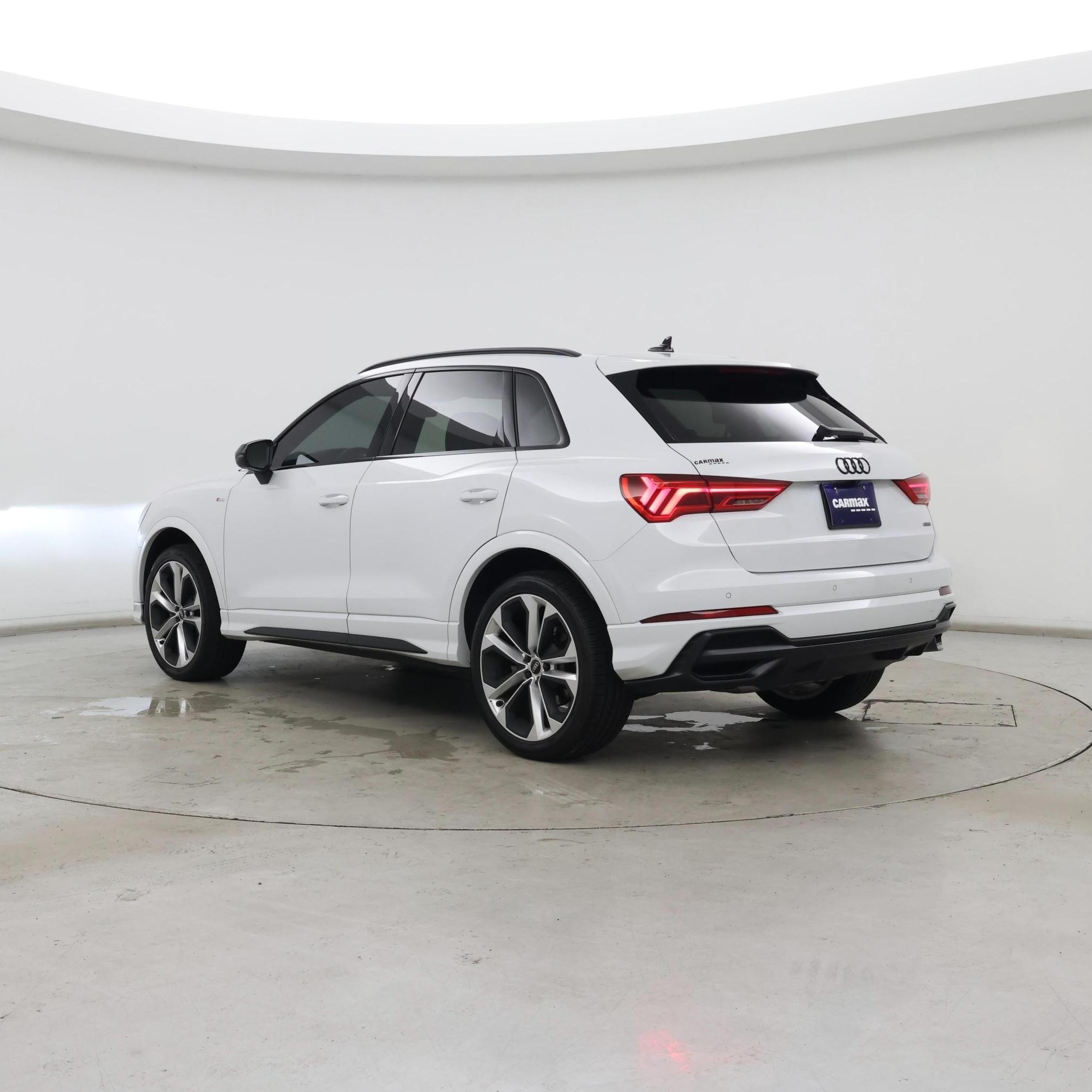 Thumbnail: 2022 Audi Q3 - 2