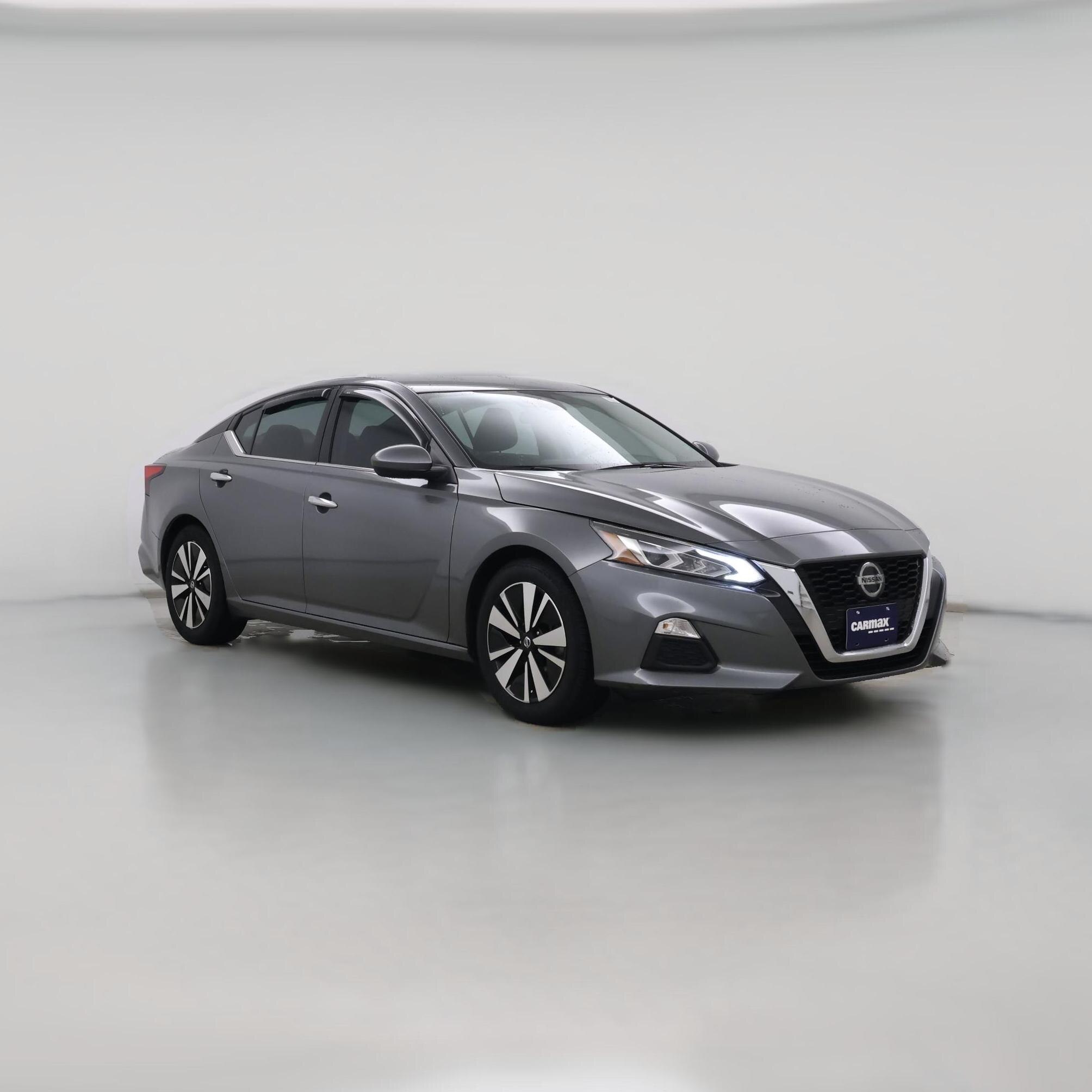 Thumbnail: 2022 Nissan Altima - 1