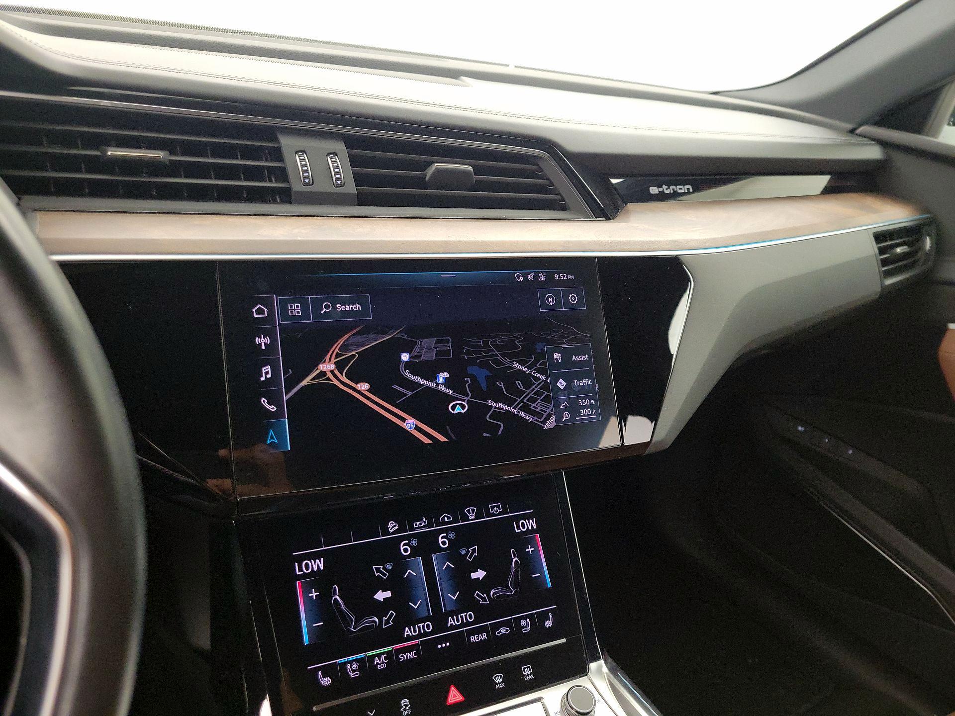 Thumbnail: 2019 Audi e-tron - 14