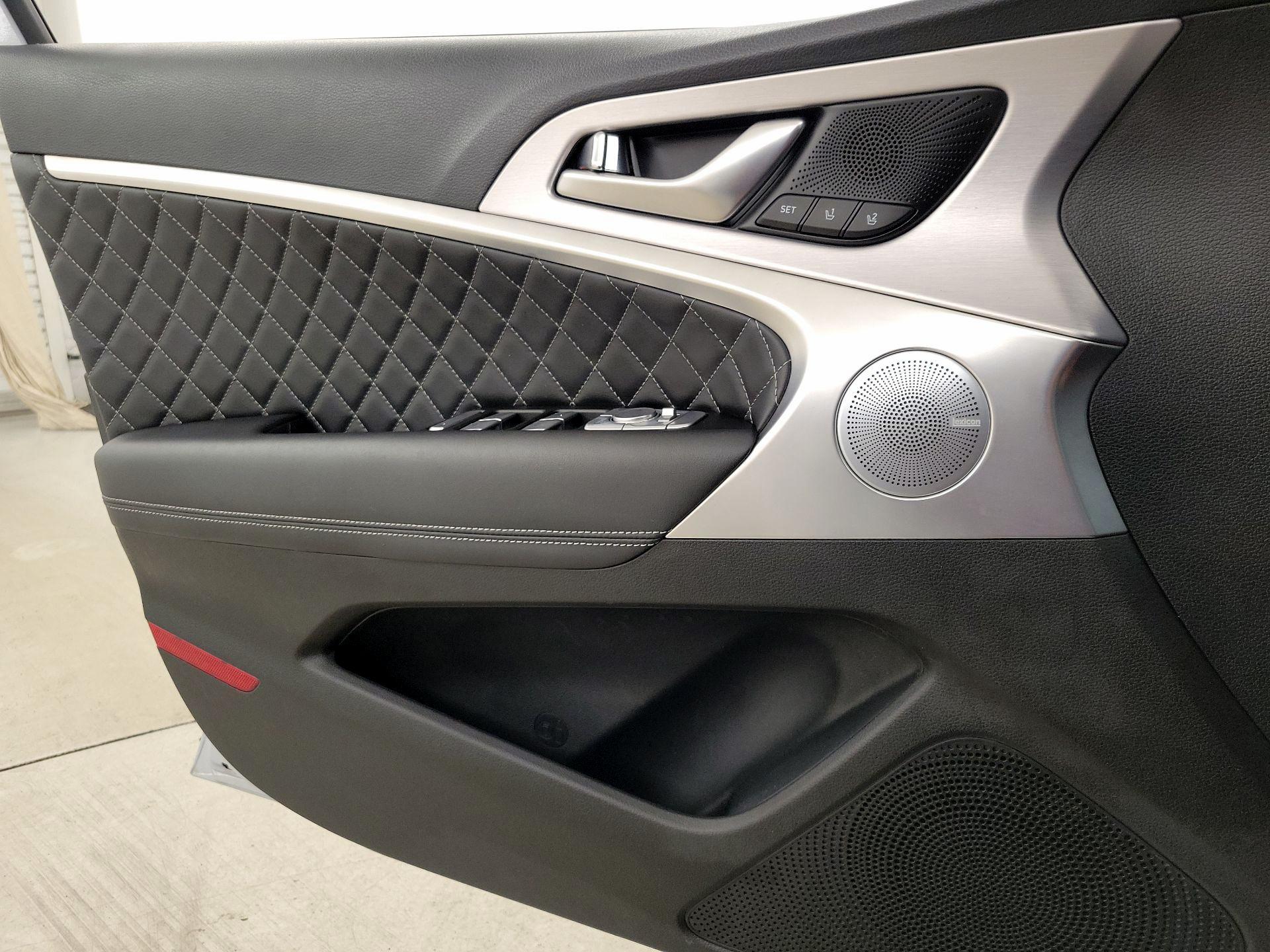 Thumbnail: 2021 Genesis G70 - 12
