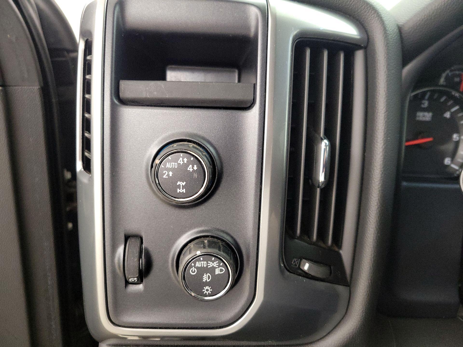 Thumbnail: 2014 Chevrolet Silverado 1500 - 13