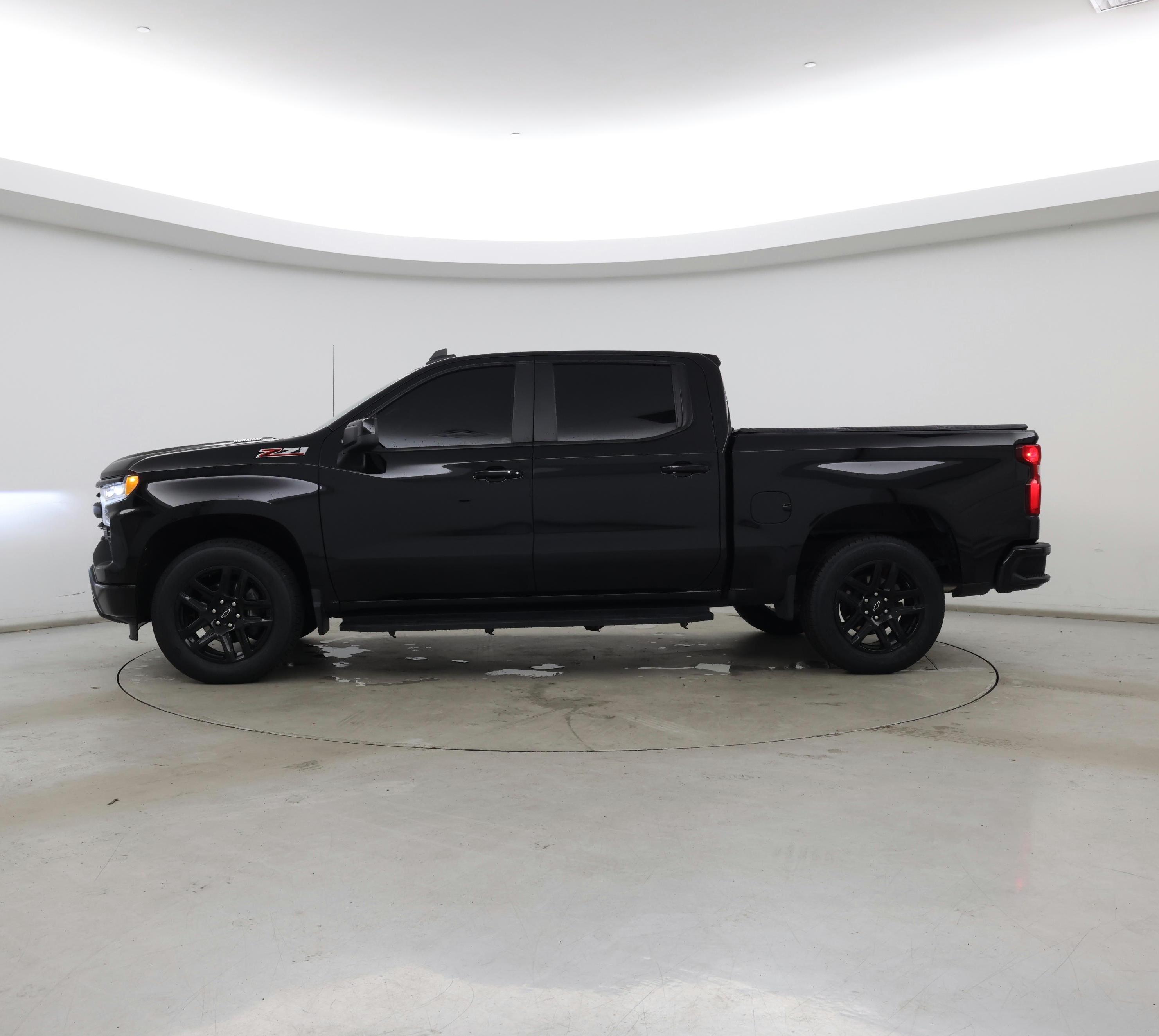 Thumbnail: 2023 Chevrolet Silverado 1500 - 3