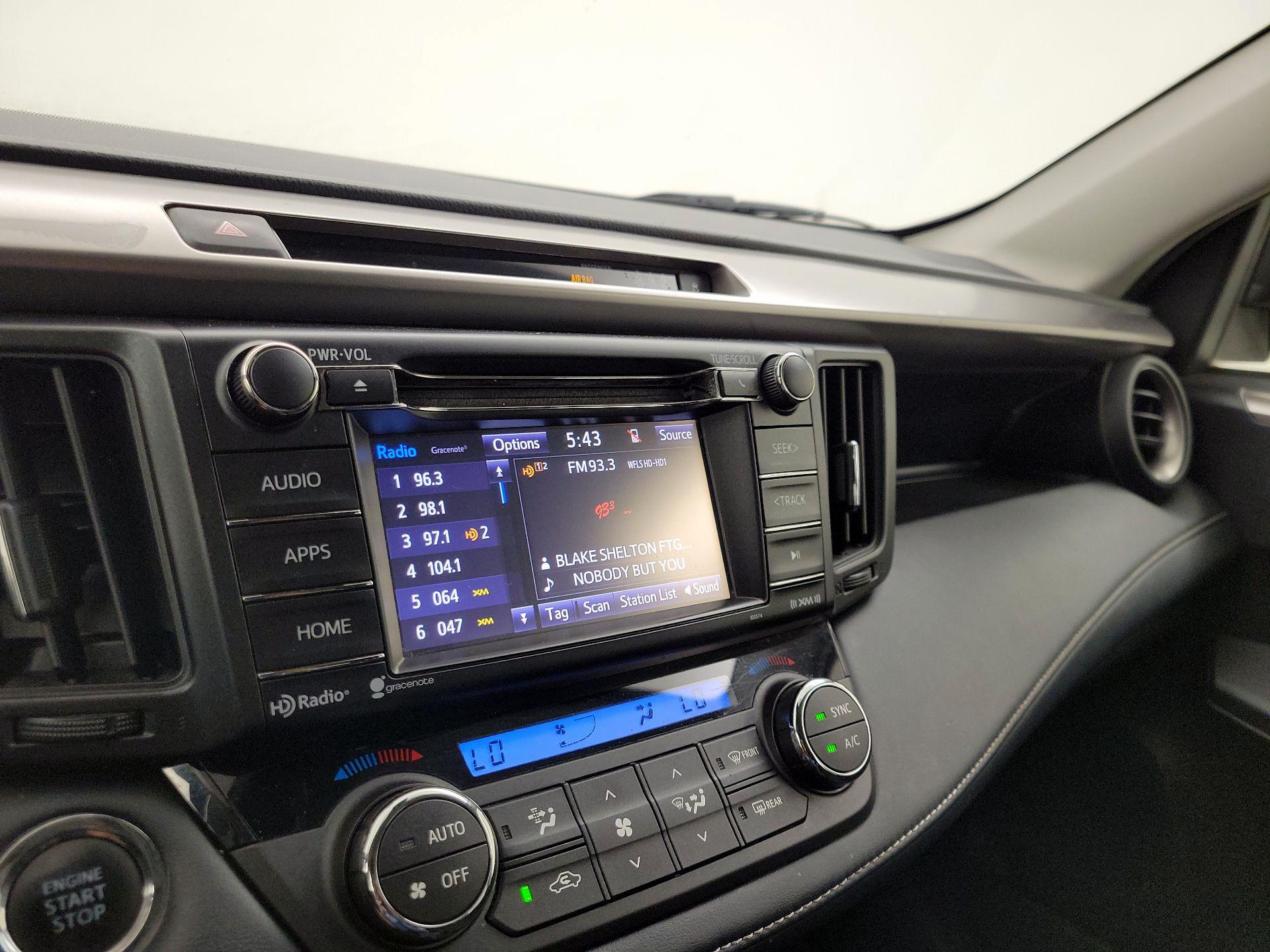 Thumbnail: 2018 Toyota RAV4 - 15