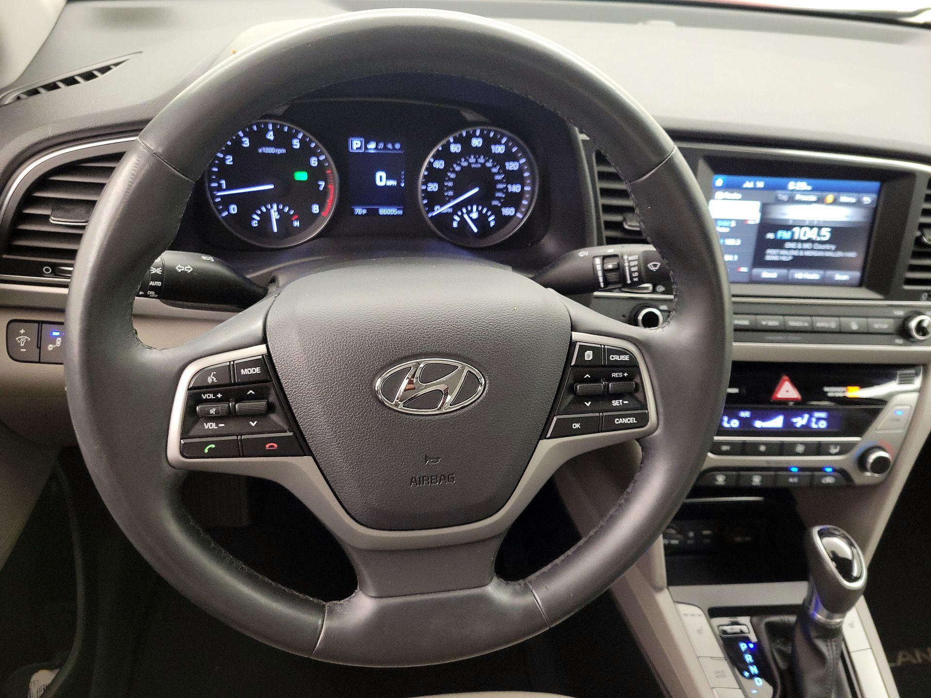 Thumbnail: 2017 Hyundai Elantra - 10