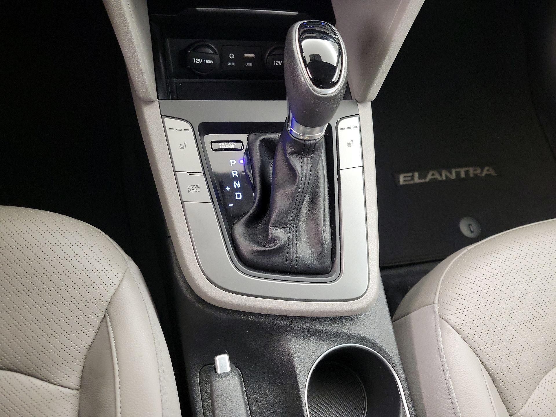 Thumbnail: 2017 Hyundai Elantra - 17