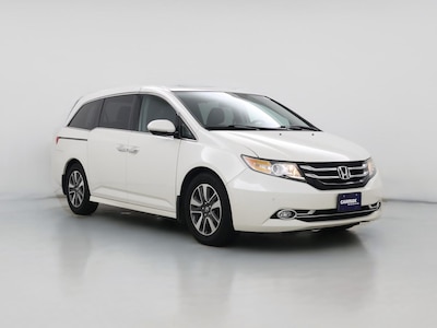 White 2015 Honda Odyssey Touring Elite
