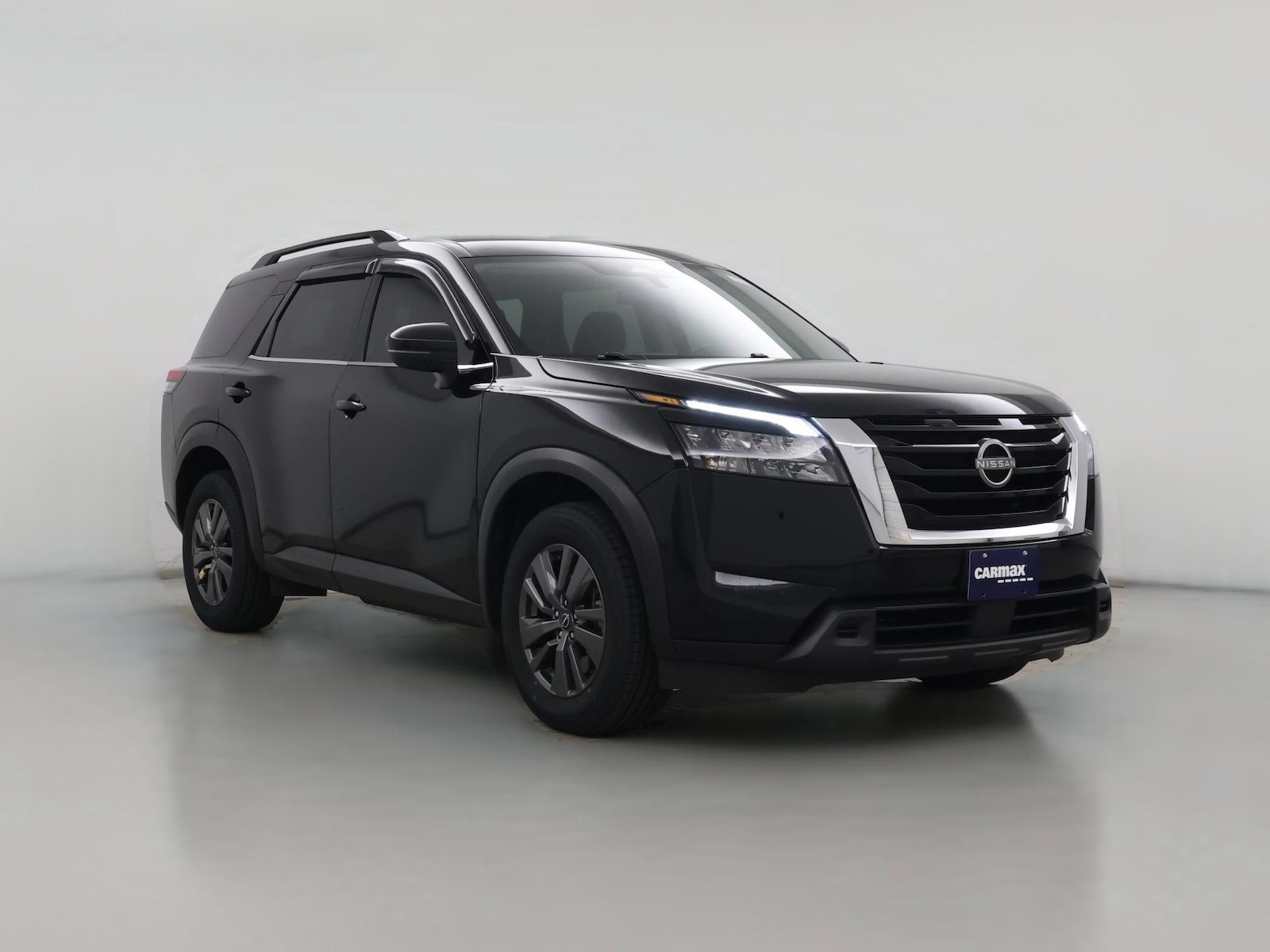 2023 Nissan Pathfinder SV