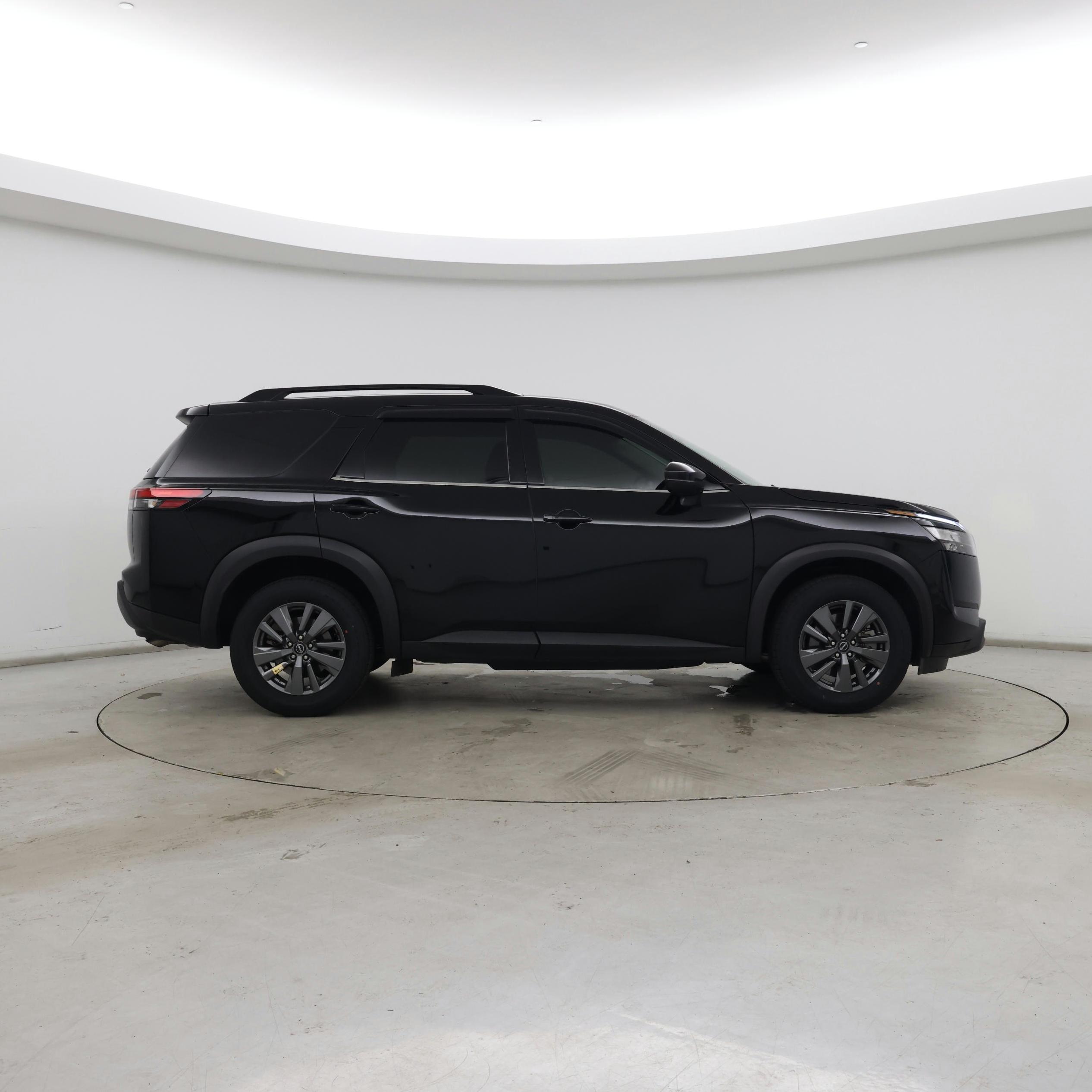 Thumbnail: 2023 Nissan Pathfinder - 7