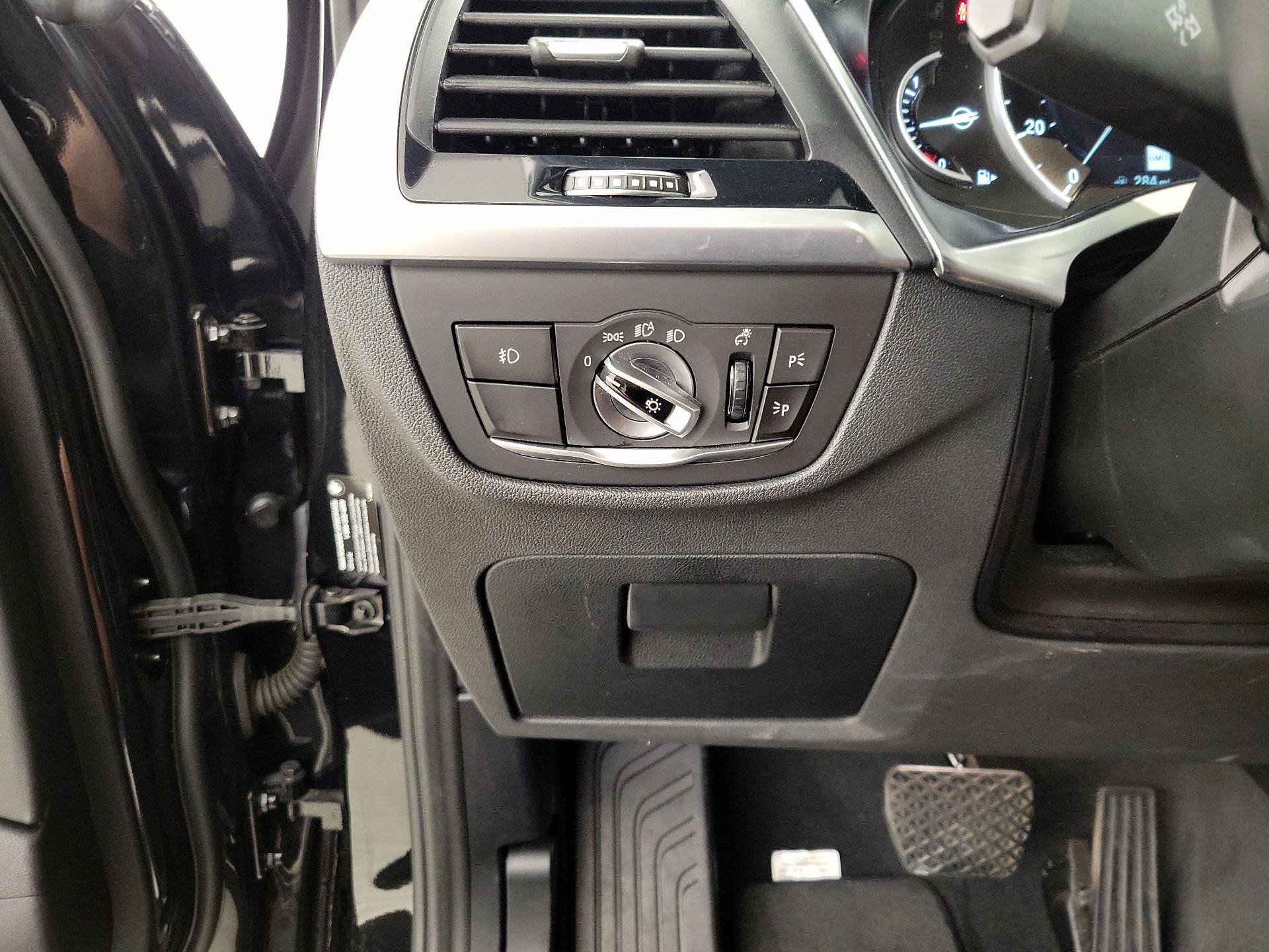 Thumbnail: 2019 BMW X3 - 13