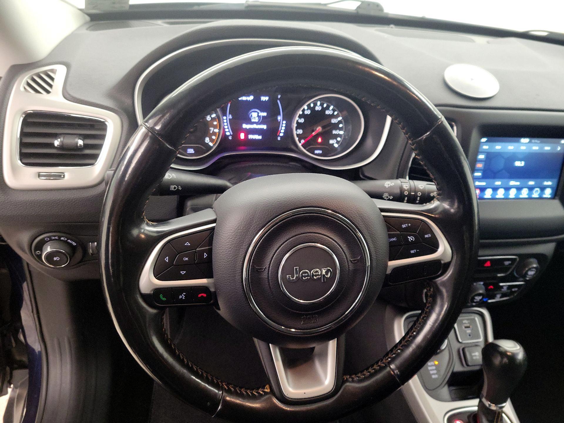 Thumbnail: 2020 Jeep Compass - 10
