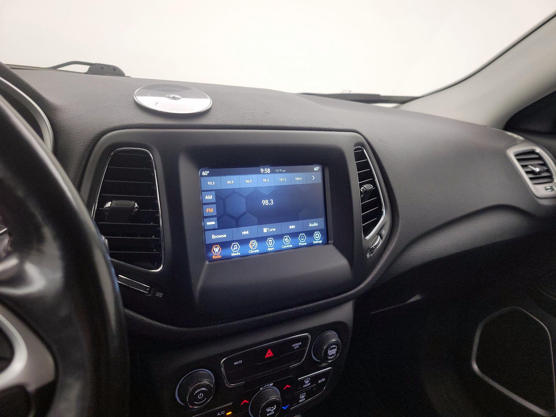Thumbnail: 2020 Jeep Compass - 15