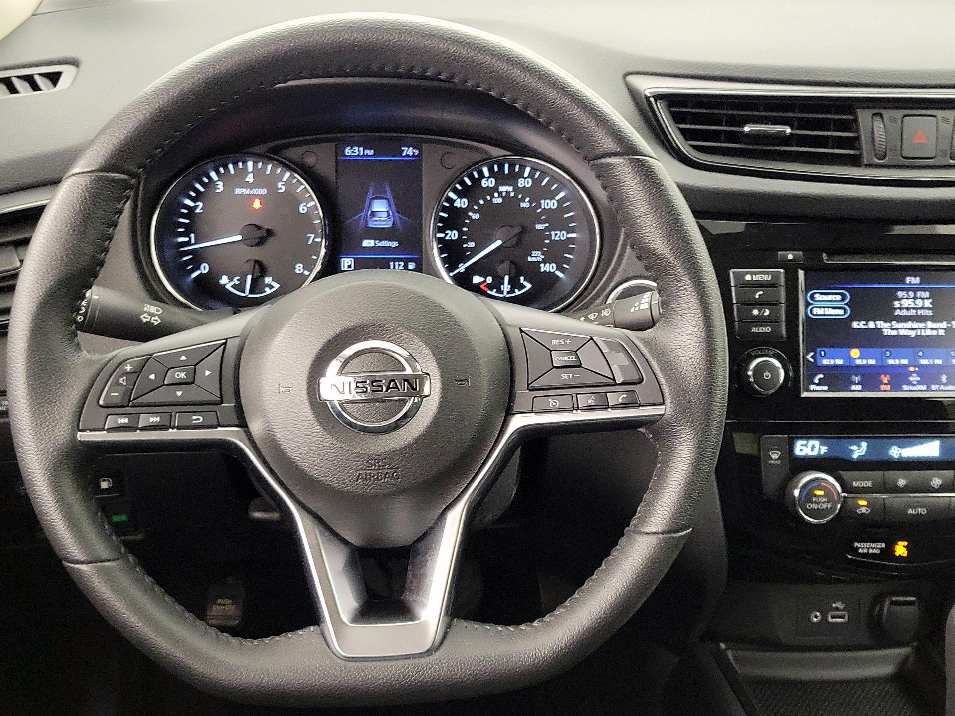 Thumbnail: 2020 Nissan Rogue - 10