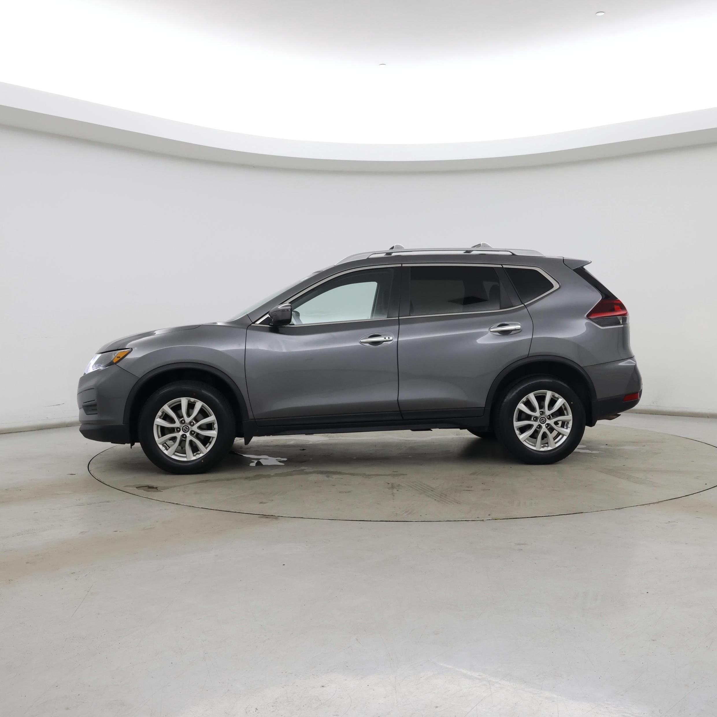 Thumbnail: 2020 Nissan Rogue - 3