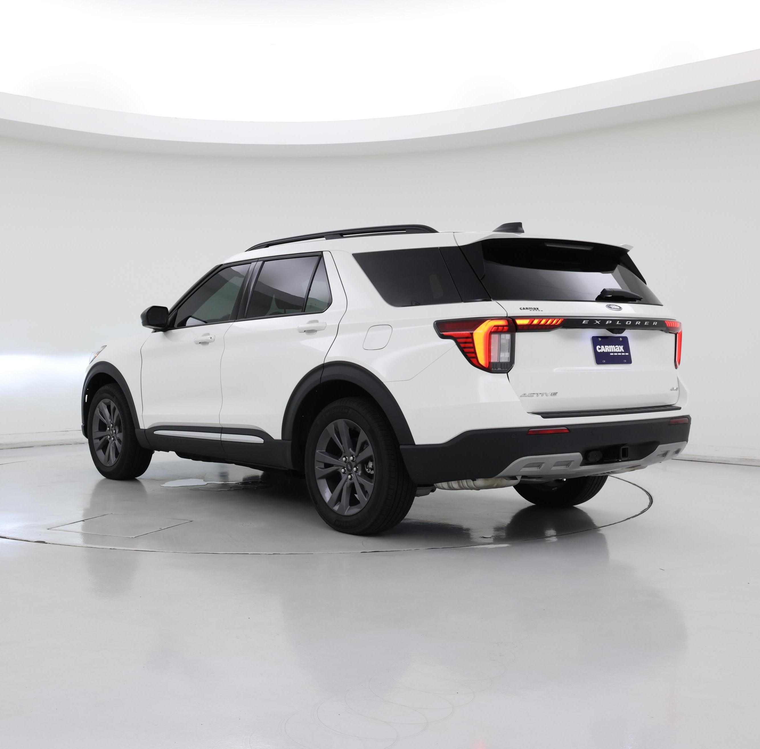 Thumbnail: 2025 Ford Explorer - 2