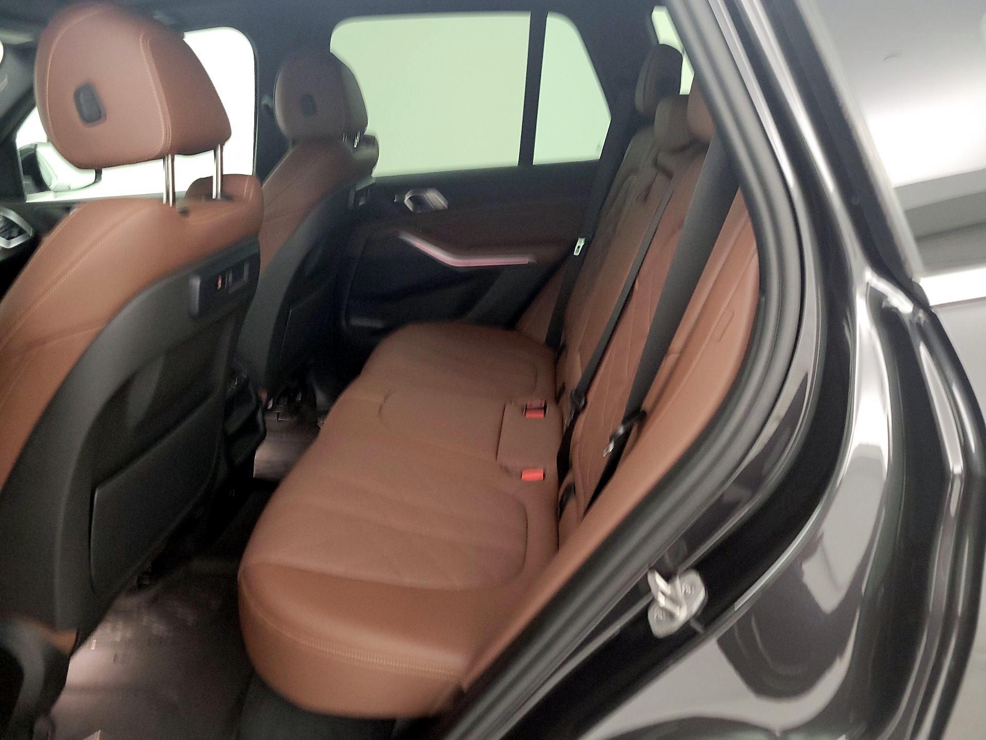 Thumbnail: 2023 BMW X5 - 18