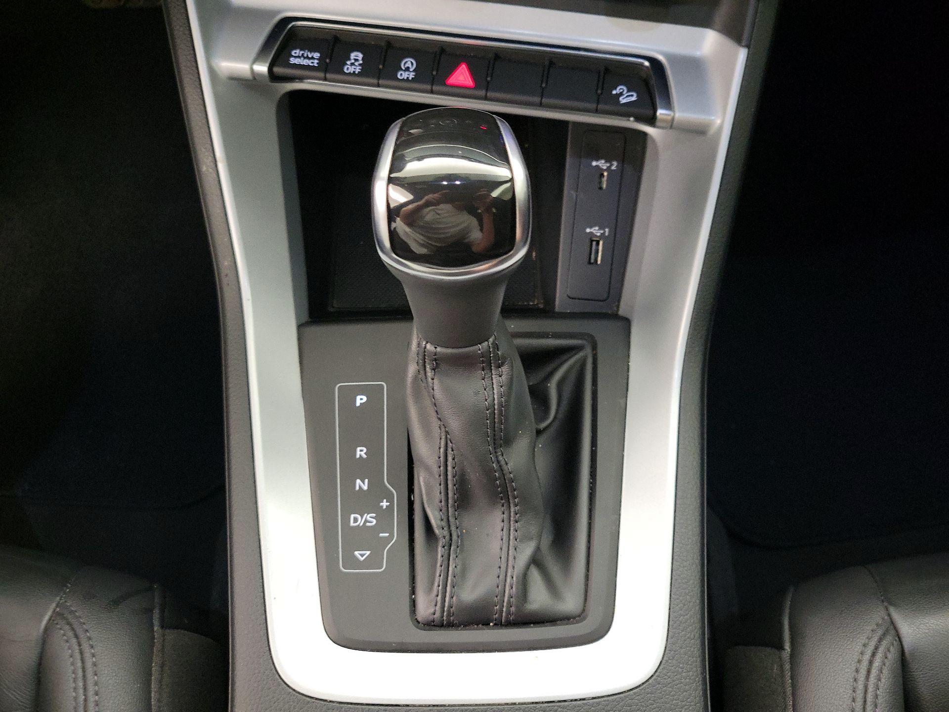 Thumbnail: 2021 Audi Q3 - 17