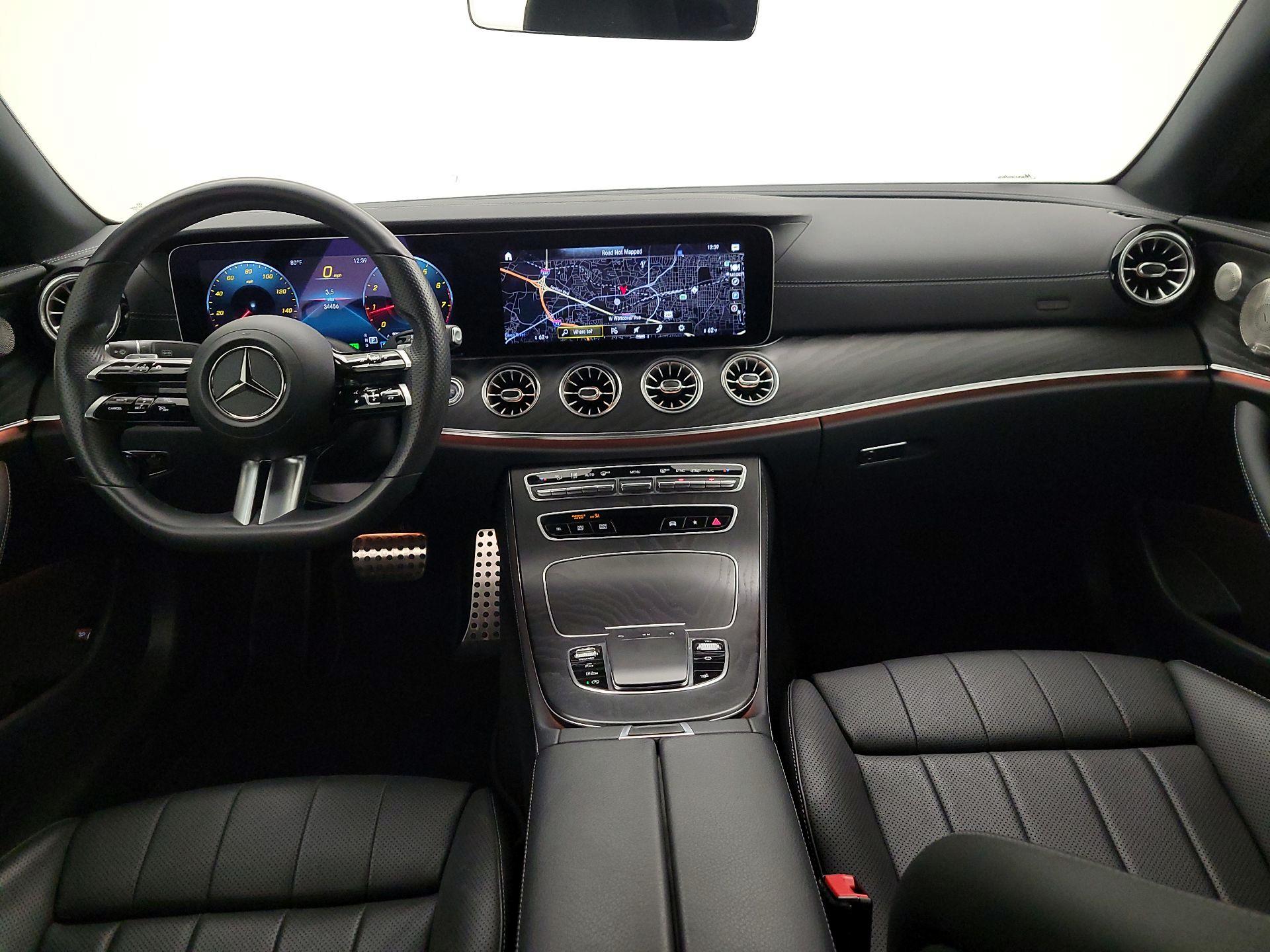 Thumbnail: 2022 Mercedes-Benz E-Class - 9
