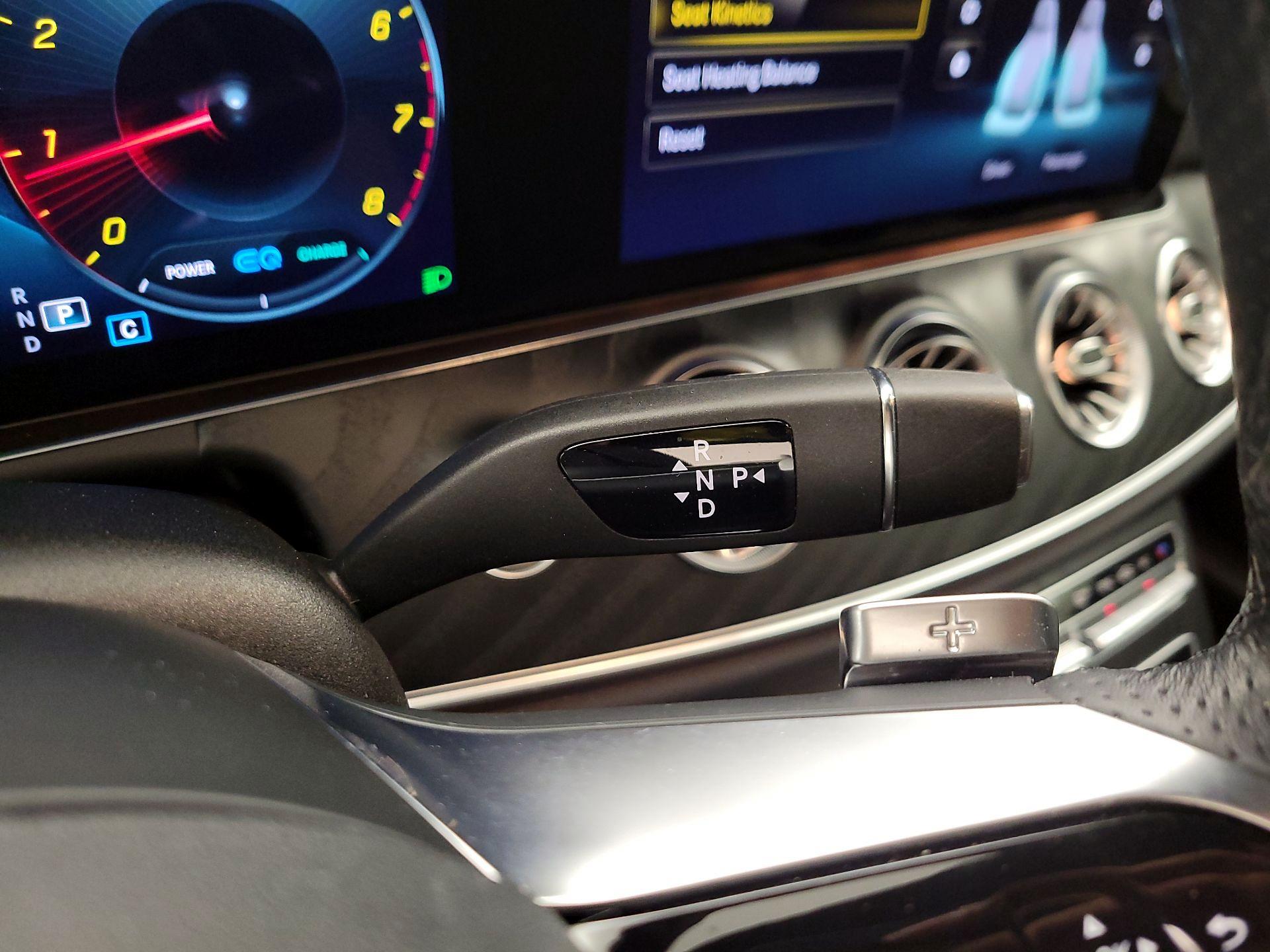 Thumbnail: 2022 Mercedes-Benz E-Class - 18