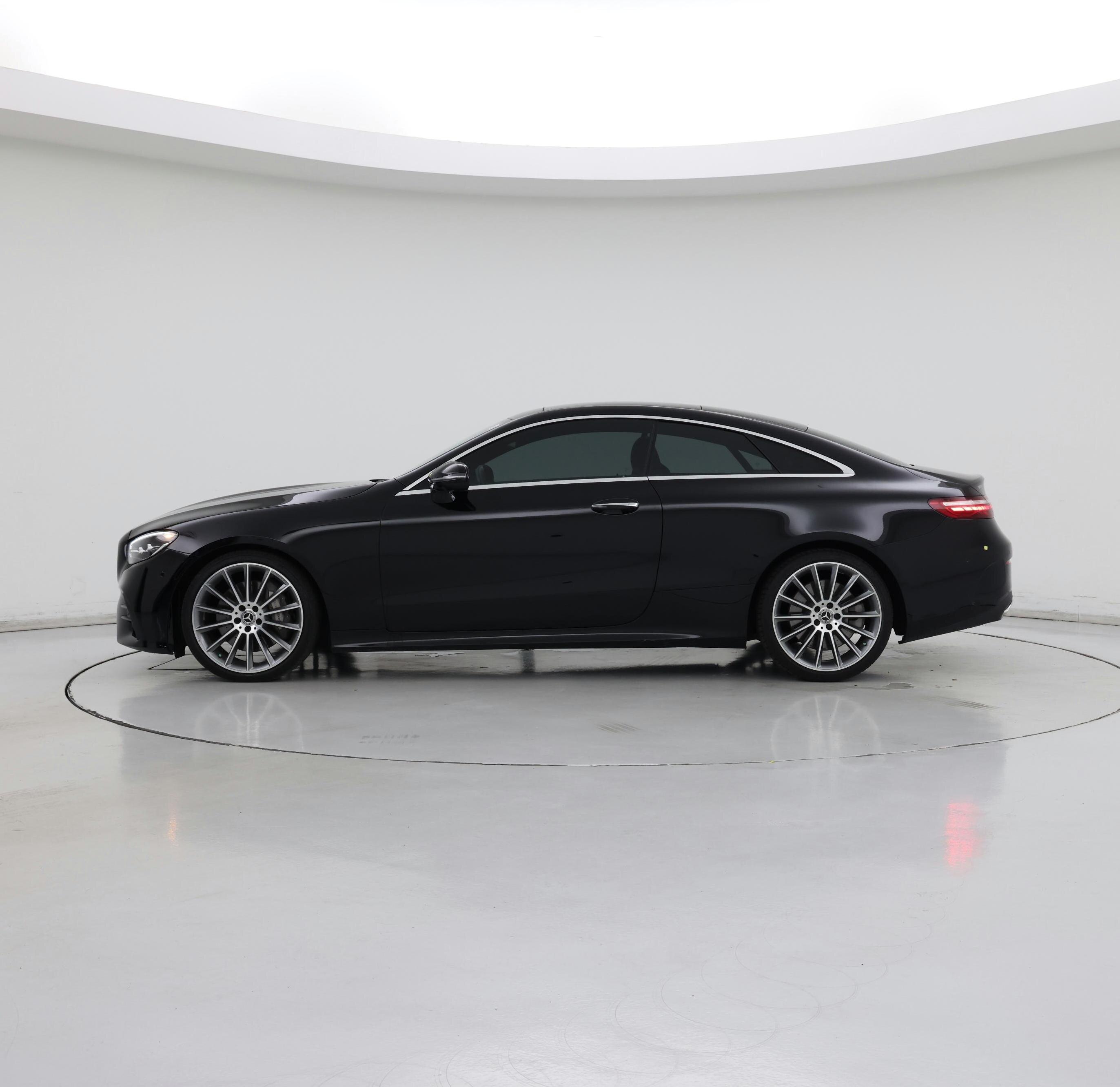 Thumbnail: 2022 Mercedes-Benz E-Class - 3