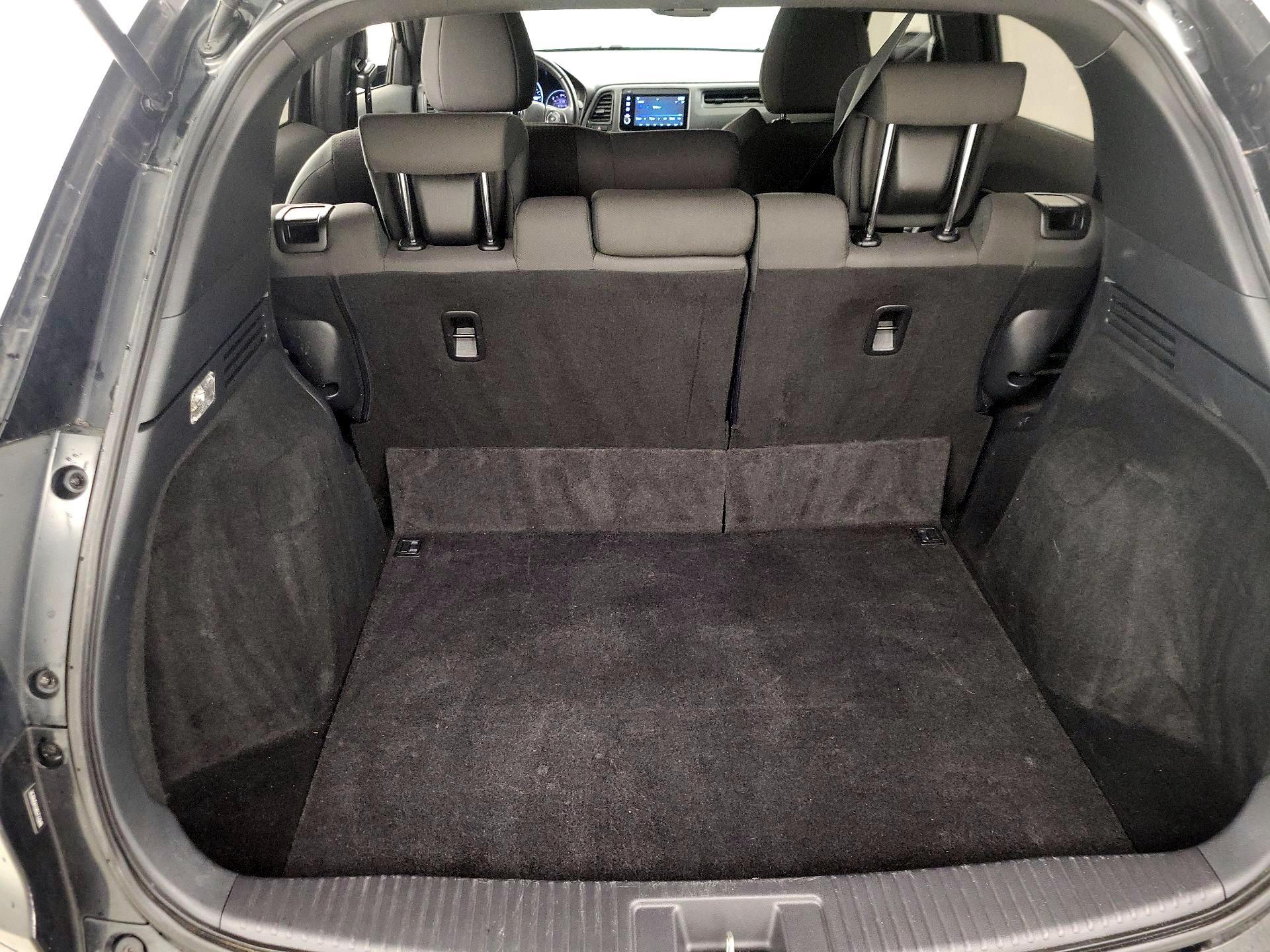 Thumbnail: 2019 Honda HR-V - 19