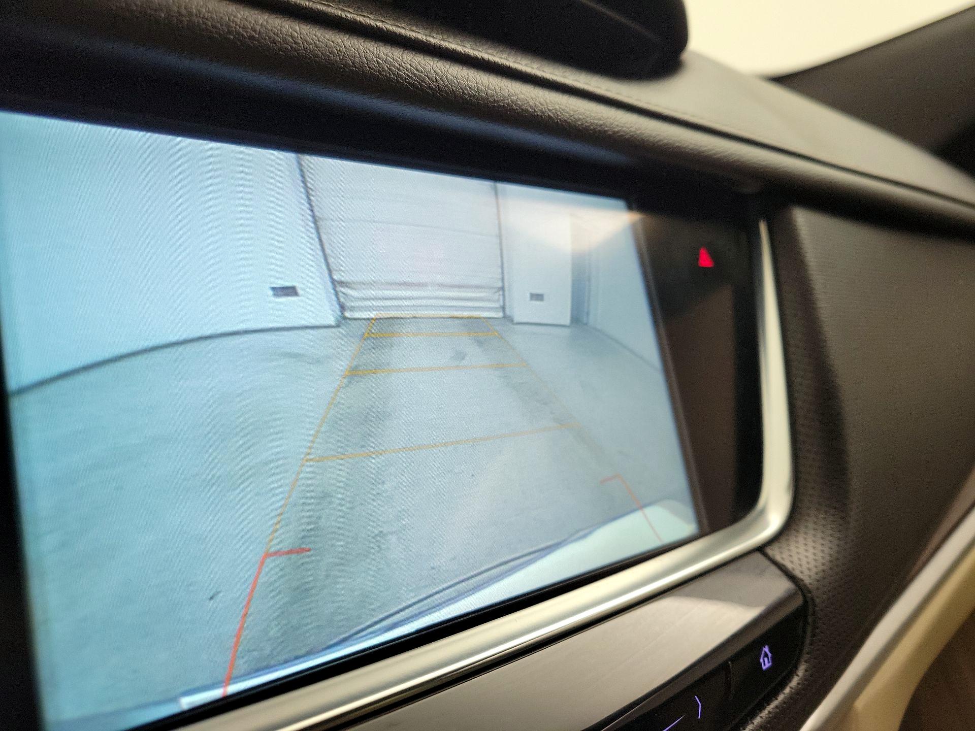Thumbnail: 2018 Cadillac XT5 - 15
