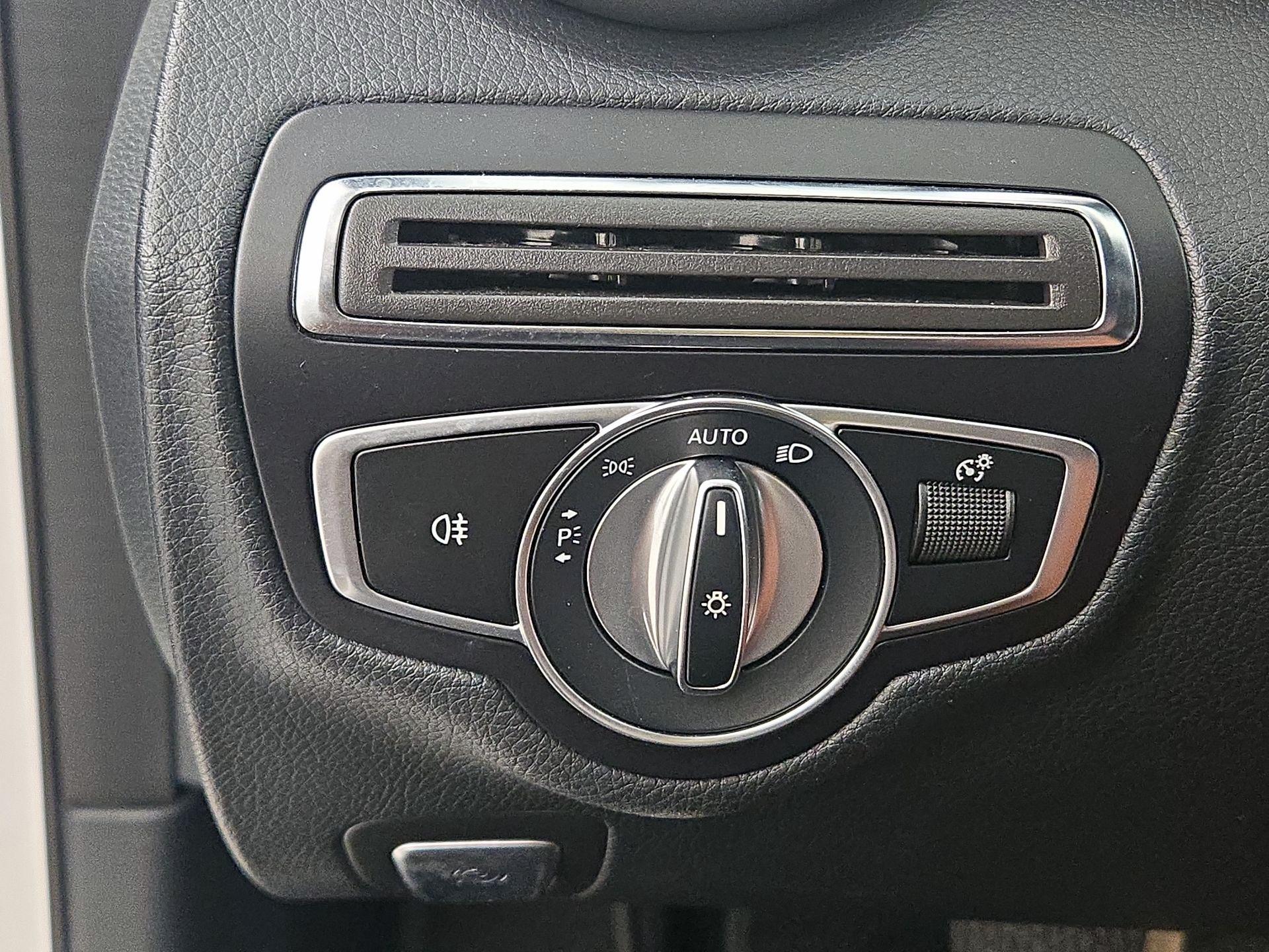 Thumbnail: 2019 Mercedes-Benz C-Class - 15