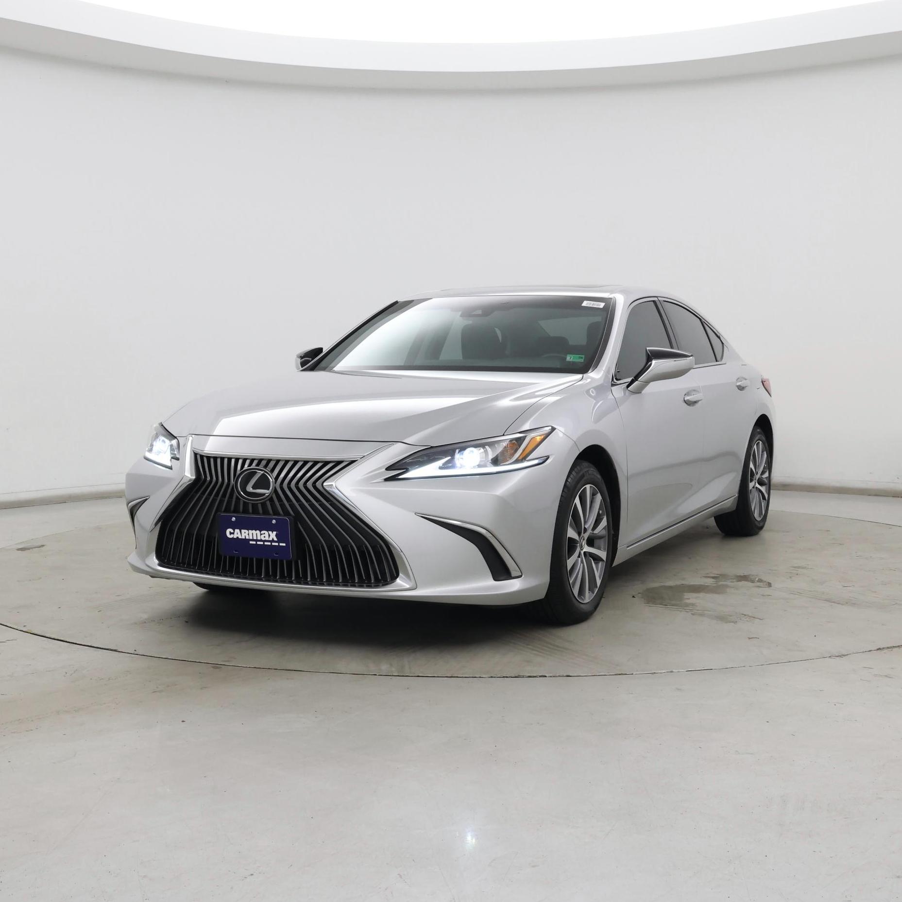 Thumbnail: 2020 Lexus ES - 4