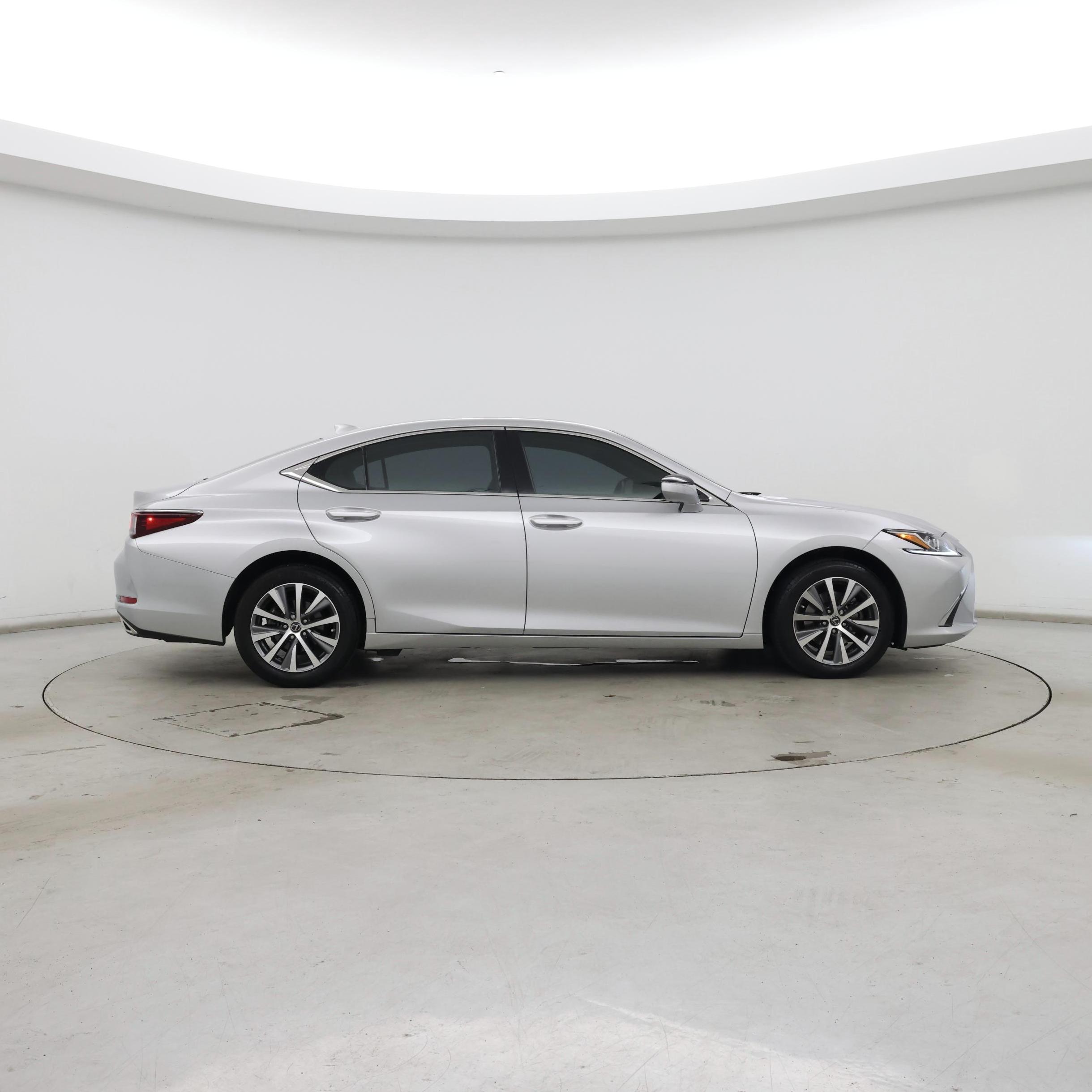 Thumbnail: 2020 Lexus ES - 7