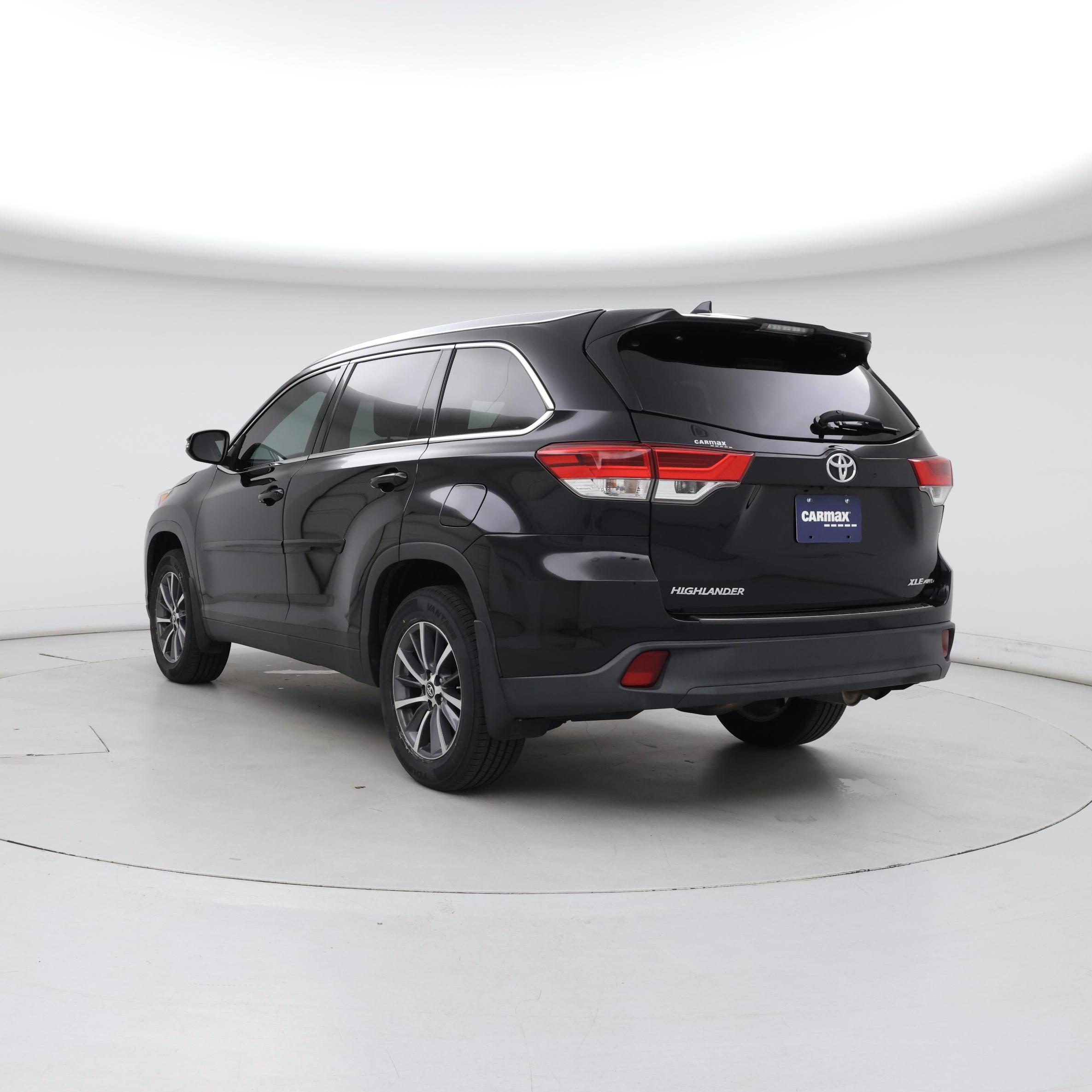 Thumbnail: 2019 Toyota Highlander - 2