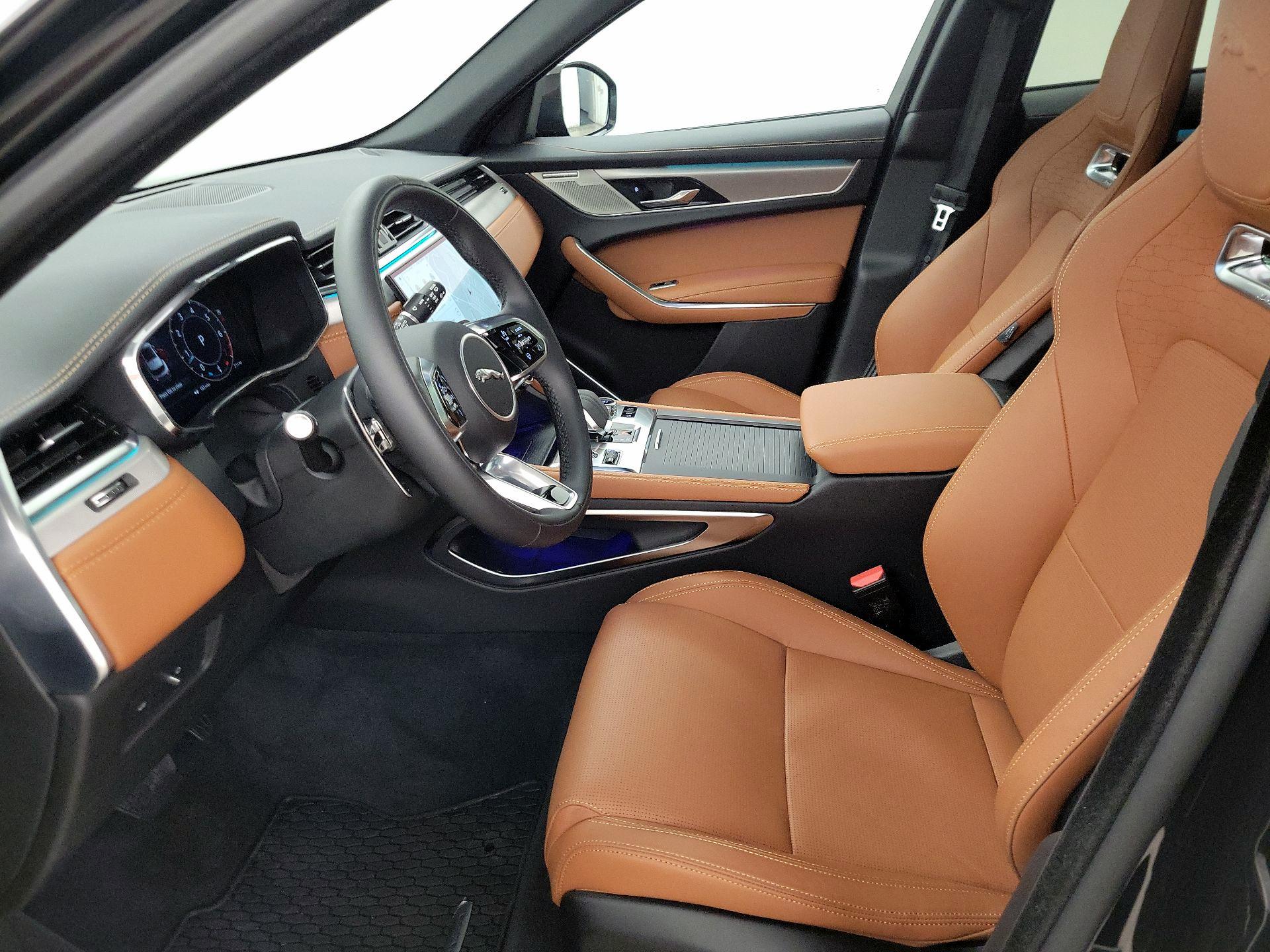 Thumbnail: 2024 Jaguar F-Pace - 11