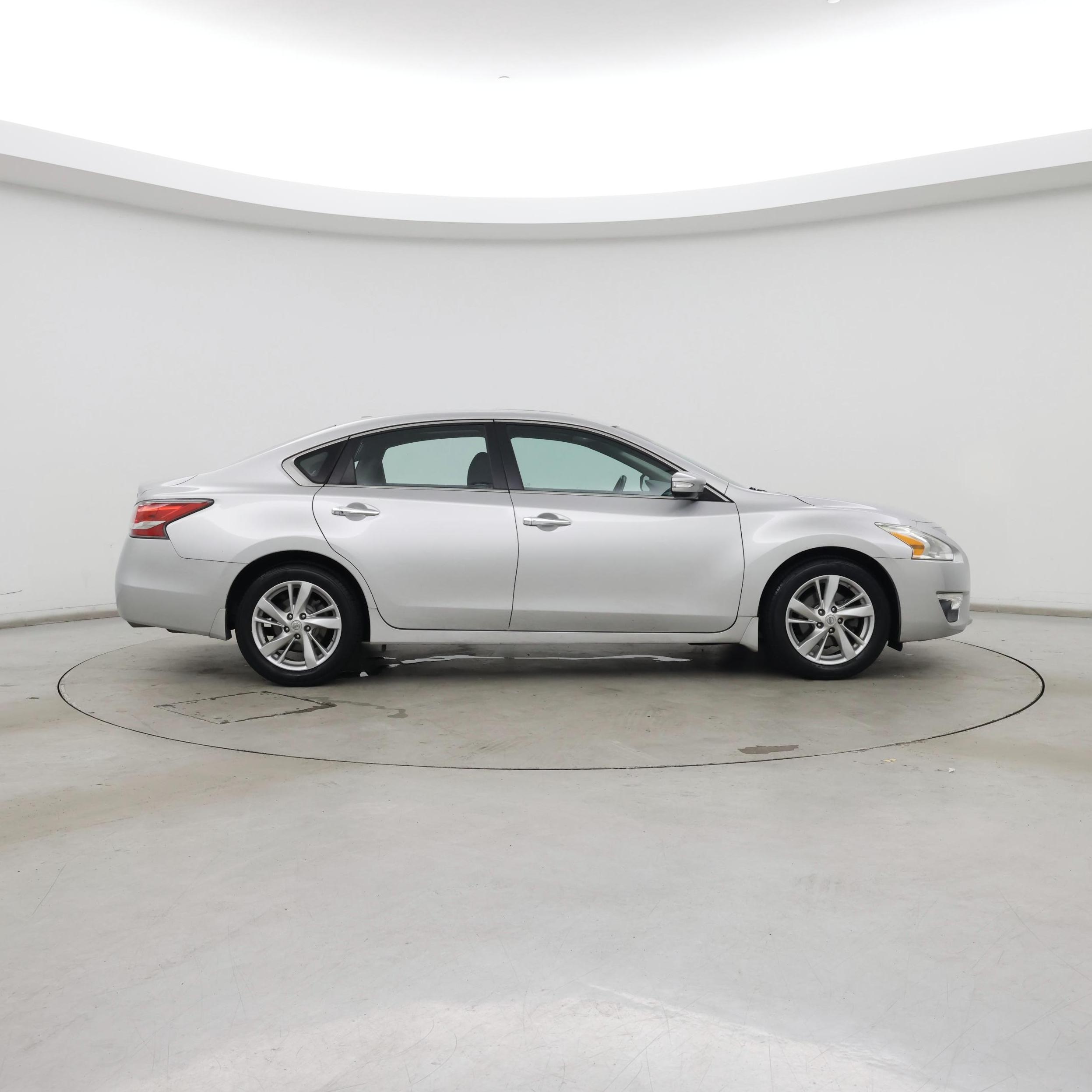 Thumbnail: 2015 Nissan Altima - 7