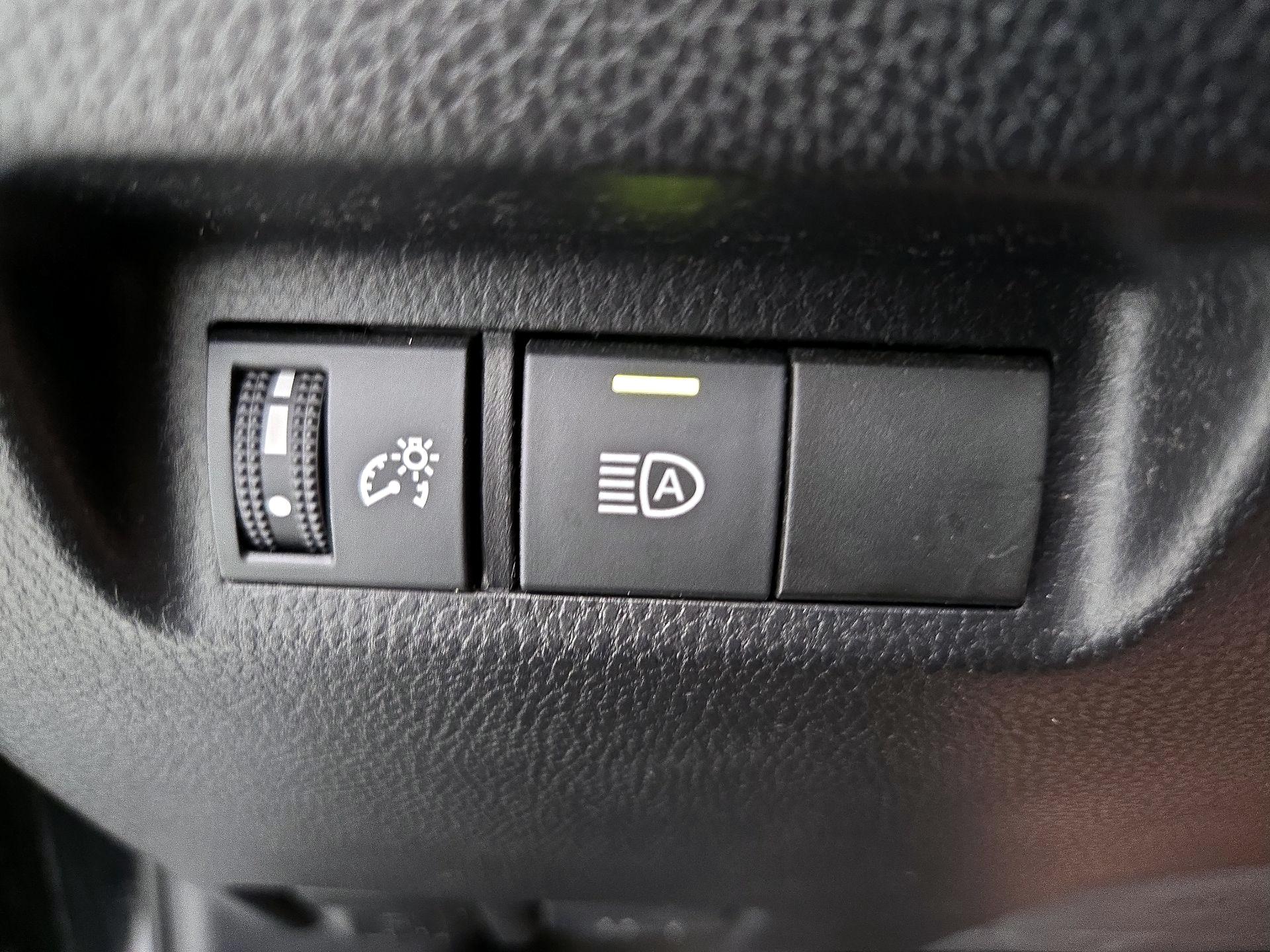 Thumbnail: 2020 Toyota RAV4 - 13