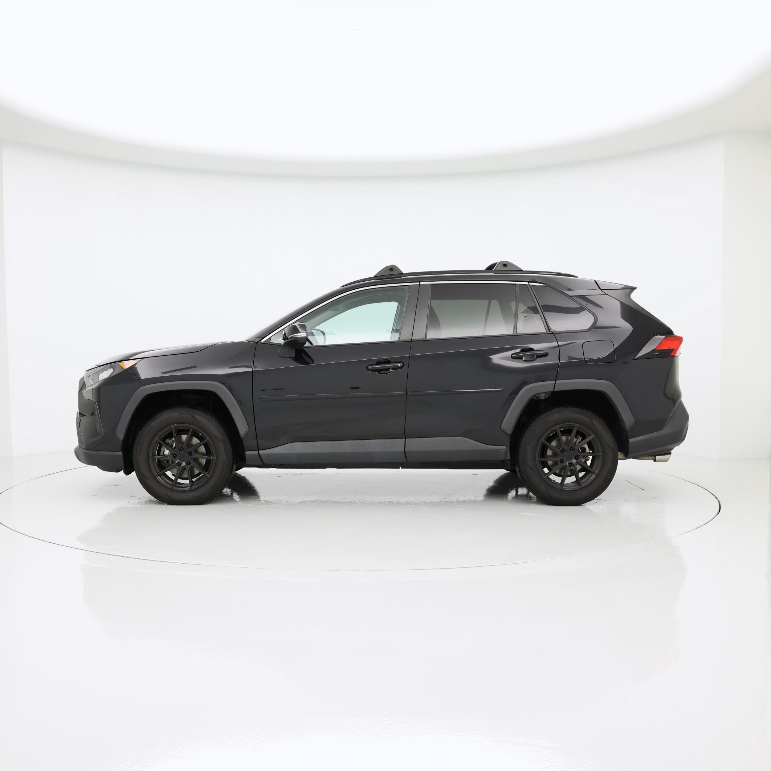 Thumbnail: 2020 Toyota RAV4 - 3