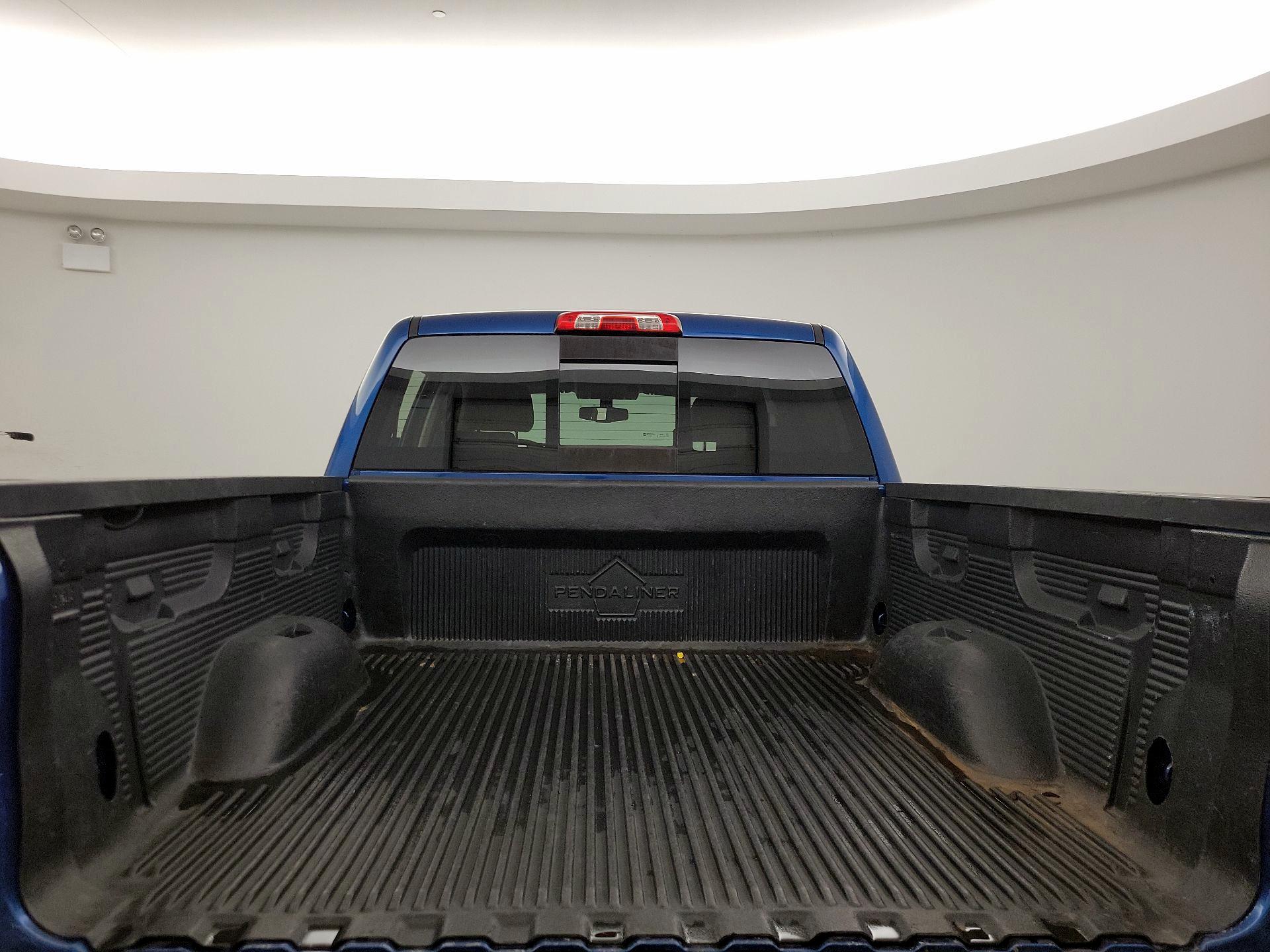 Thumbnail: 2015 Chevrolet Silverado 1500 - 20