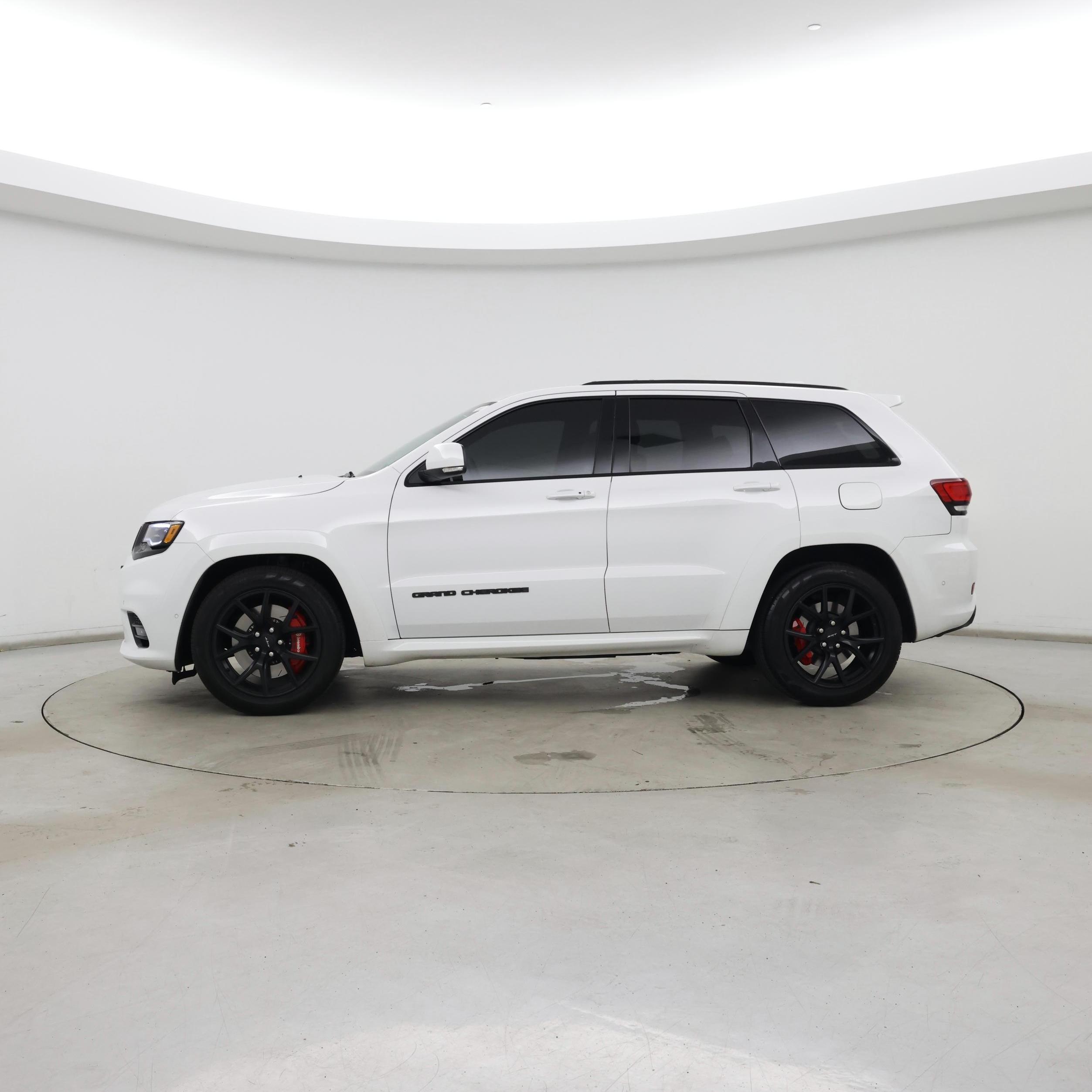Thumbnail: 2018 Jeep Grand Cherokee - 3